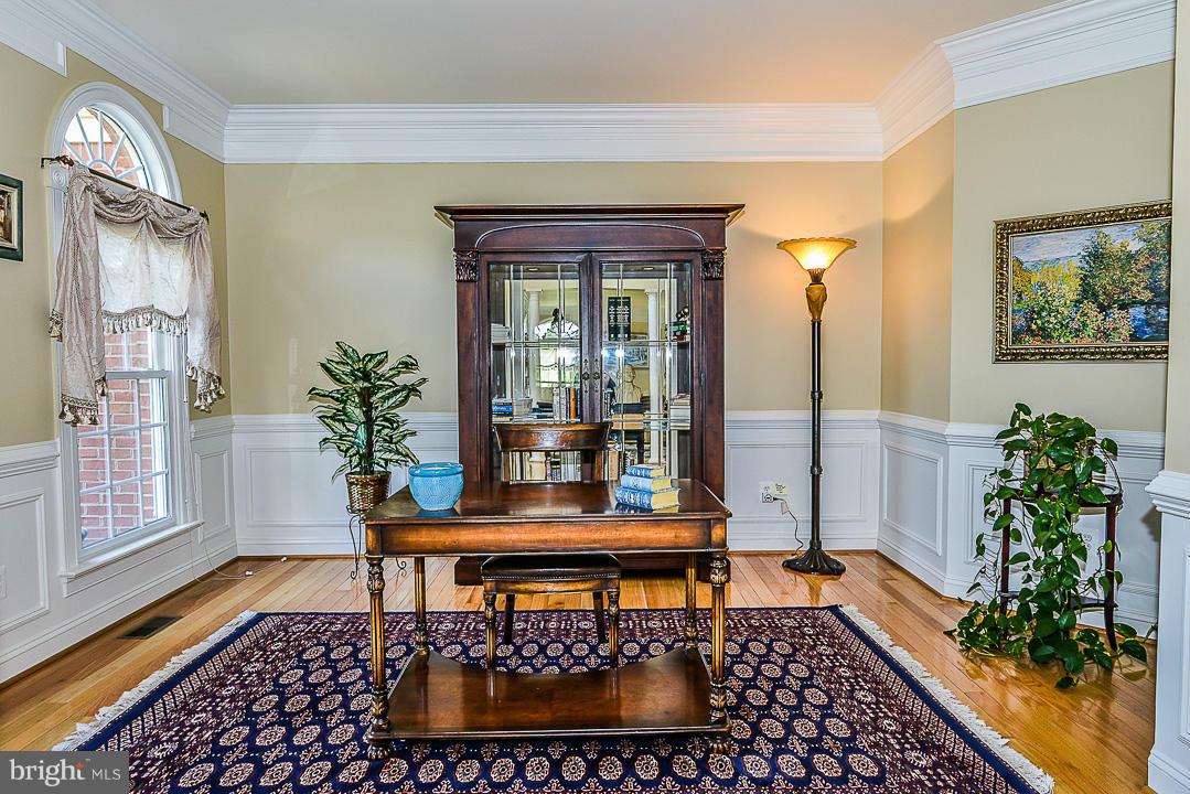 CEDAR CHASE - Residential