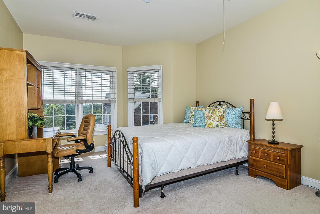 CEDAR CHASE - Residential