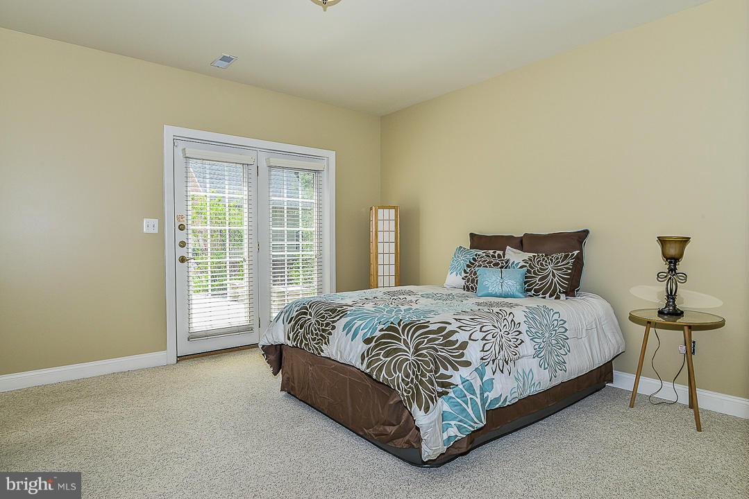 CEDAR CHASE - Residential