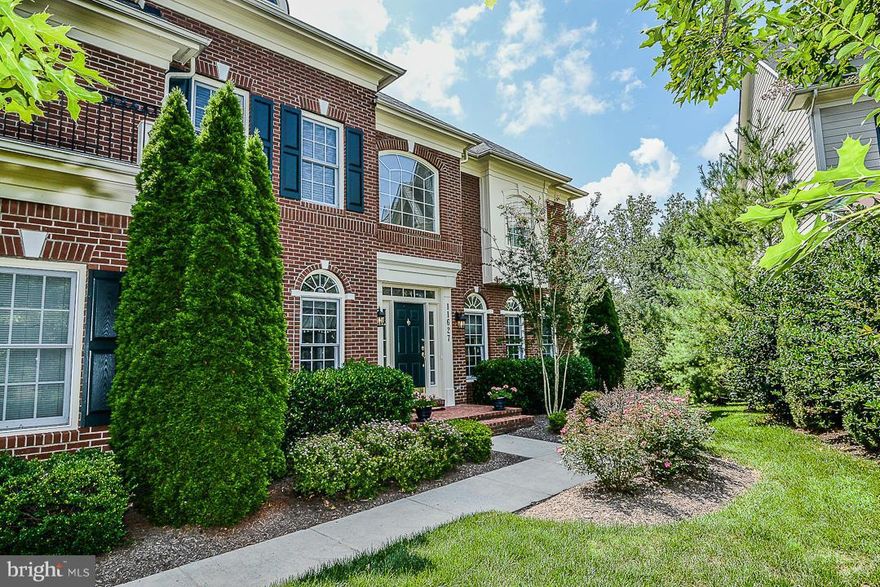 A Great Investment-beautiful home in exclusive community 4.5 MILES FROM NEW METRO! Cedar Chase at Great Falls-have the best of everything without compromising! Over 6,700 sqft, high ceilings, open floor plan, large living areas,  gourmet KIT, Granite CTRS,SS APPL, HRDW FLRS,  lux MSTR retreat & bath, walk-out LL w/guest BDRM, full Bath, rec room & game room. Minutes to Reston Town Center &Tyson's