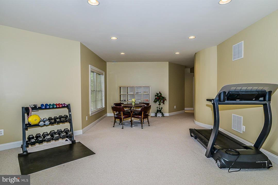 CEDAR CHASE - Residential