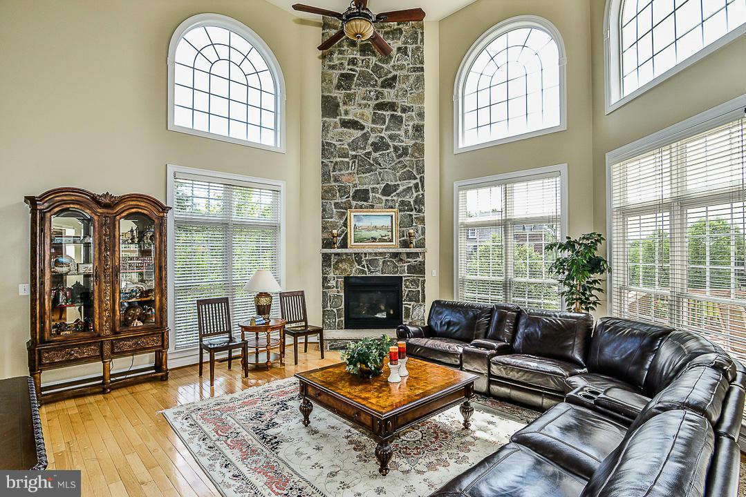 CEDAR CHASE - Residential