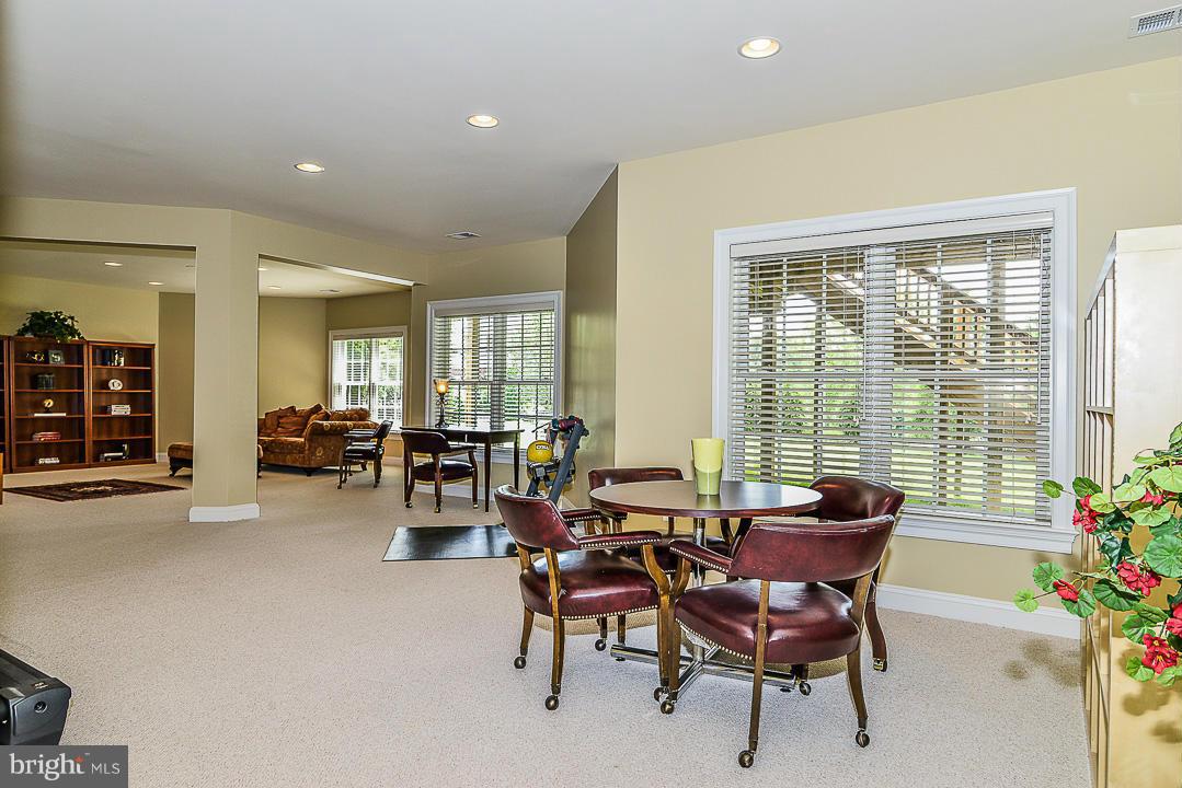 CEDAR CHASE - Residential