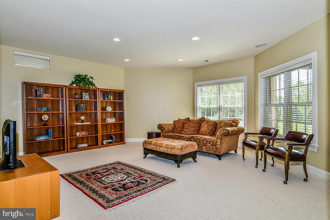 CEDAR CHASE - Residential