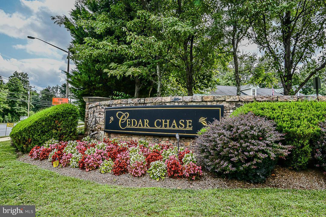 CEDAR CHASE - Residential