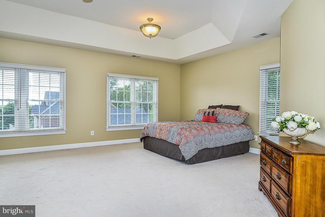 CEDAR CHASE - Residential