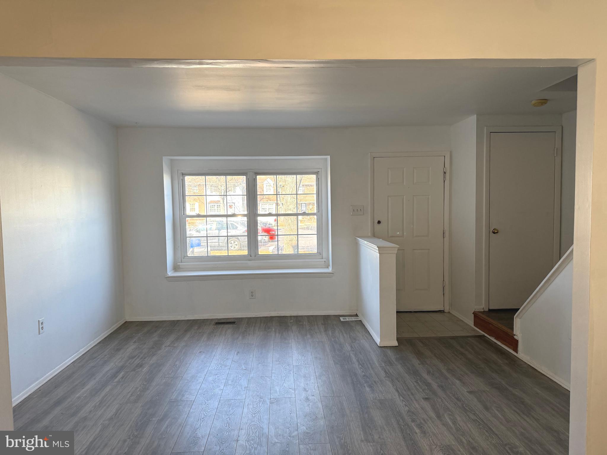 KINGS COURT - Residential