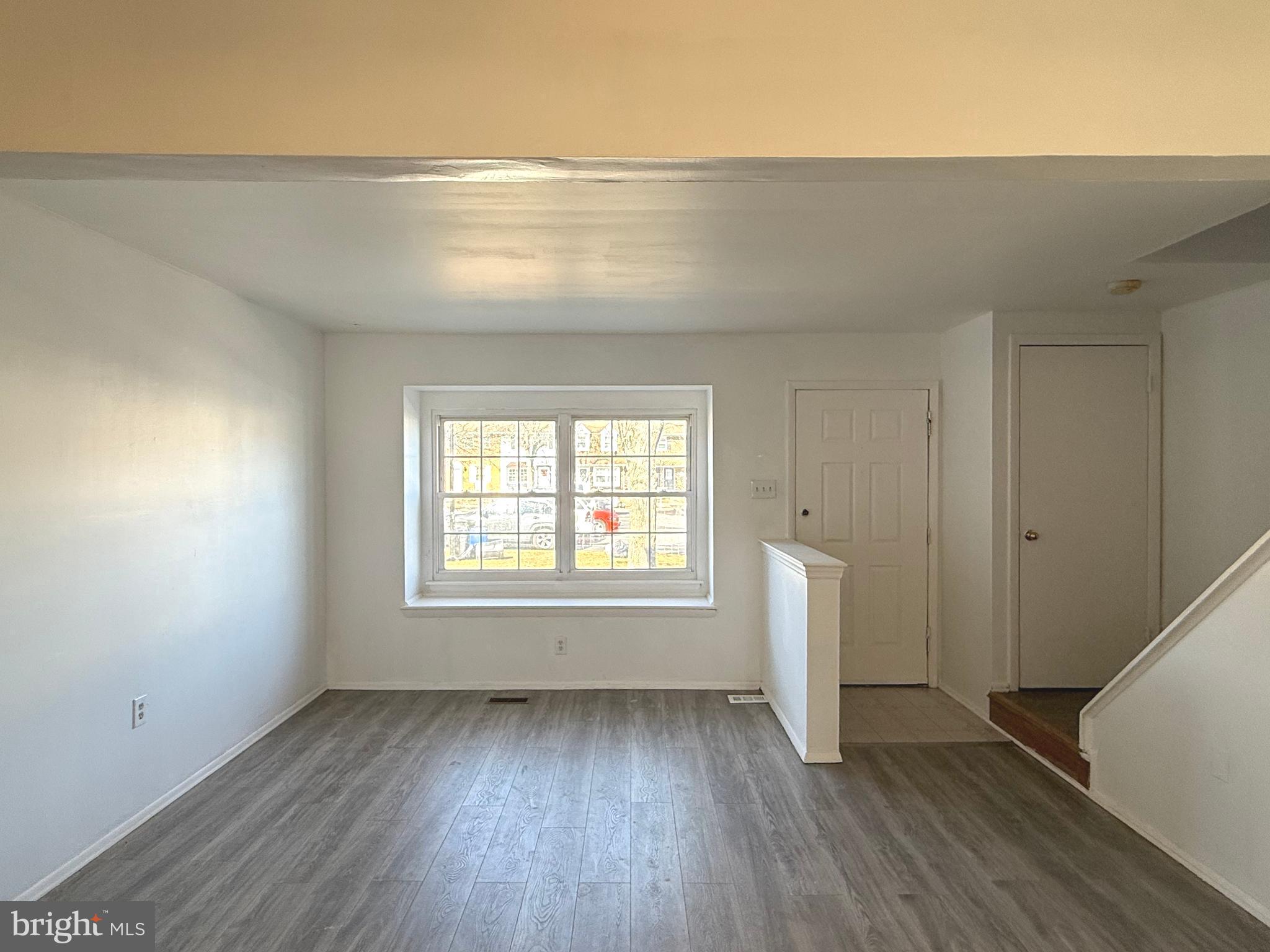 KINGS COURT - Residential