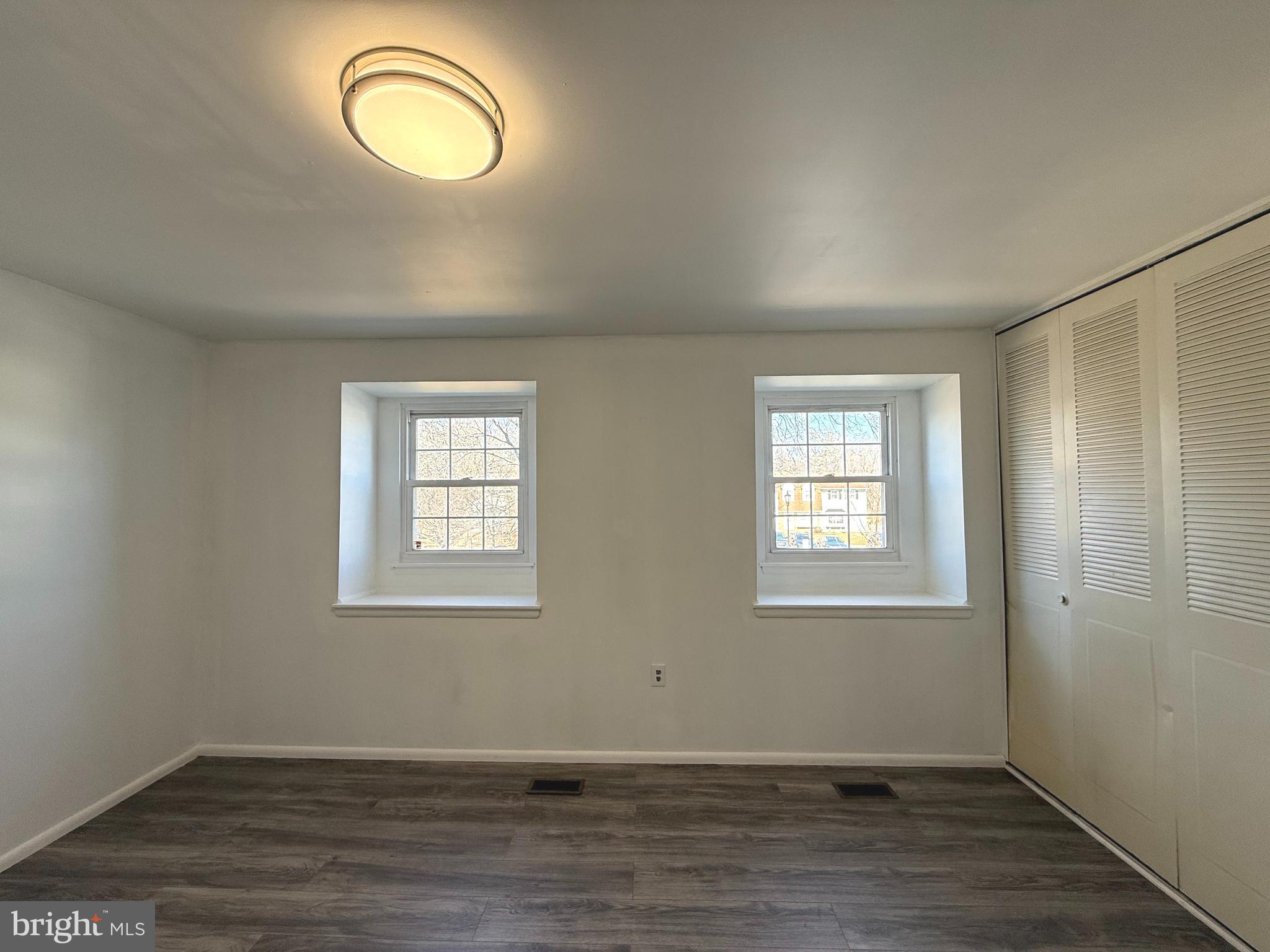 KINGS COURT - Residential