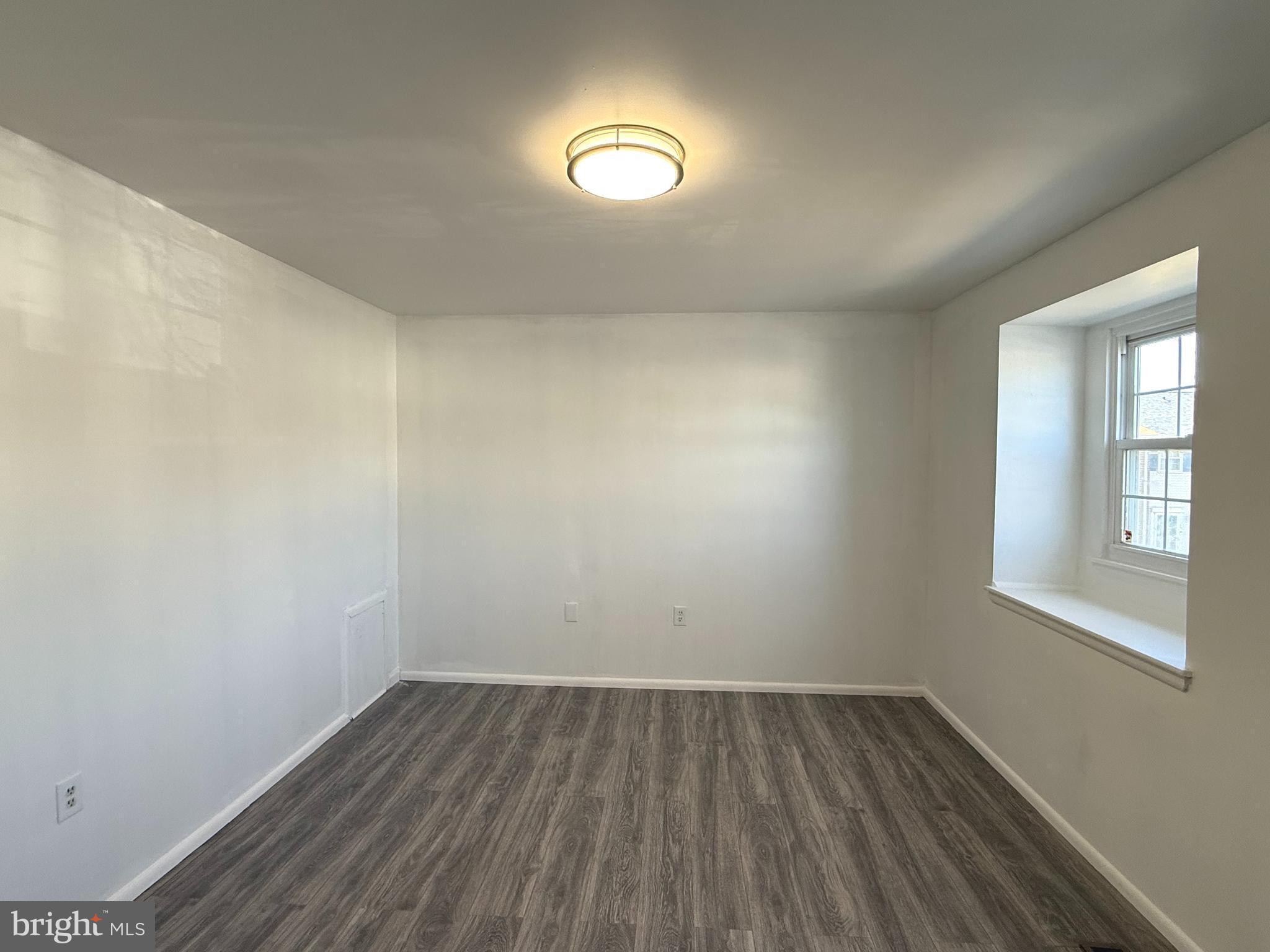 KINGS COURT - Residential