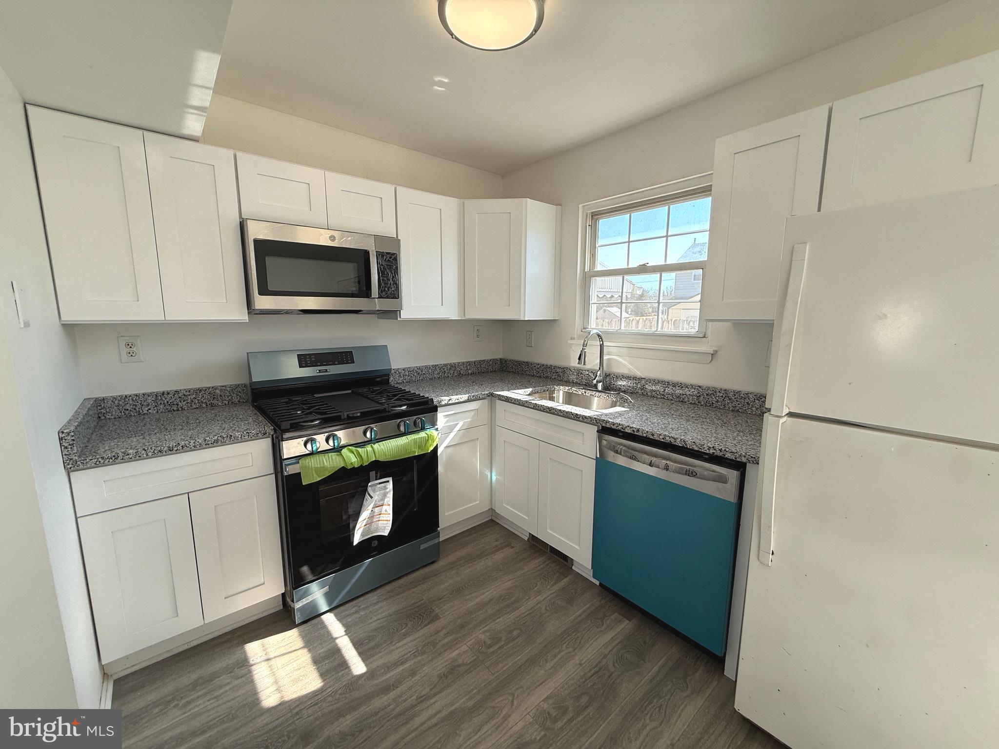 KINGS COURT - Residential