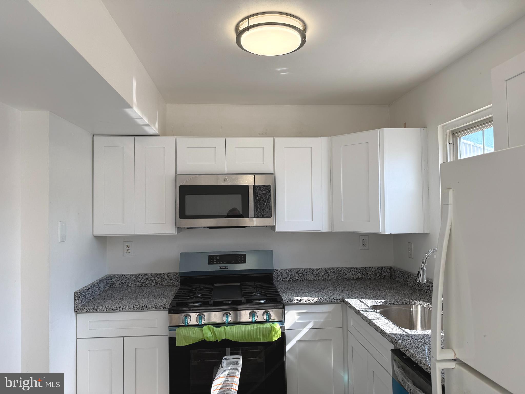 KINGS COURT - Residential