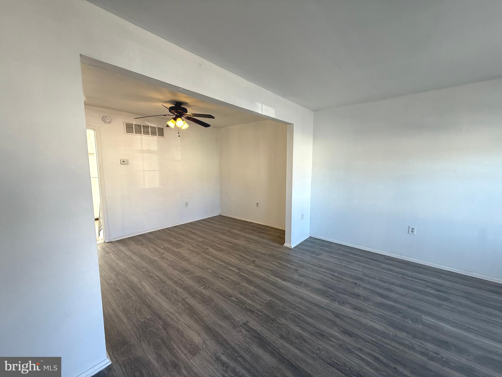 KINGS COURT - Residential