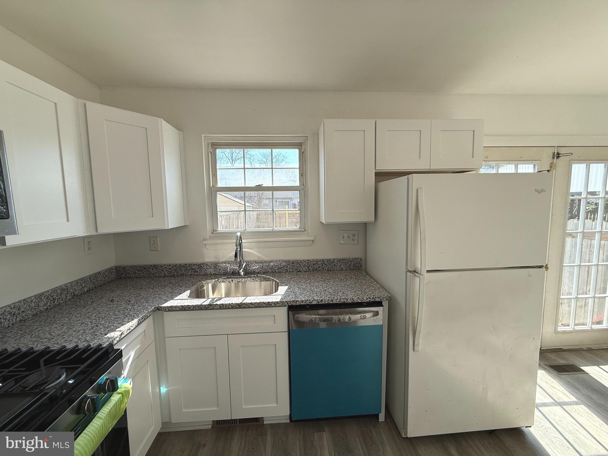 KINGS COURT - Residential