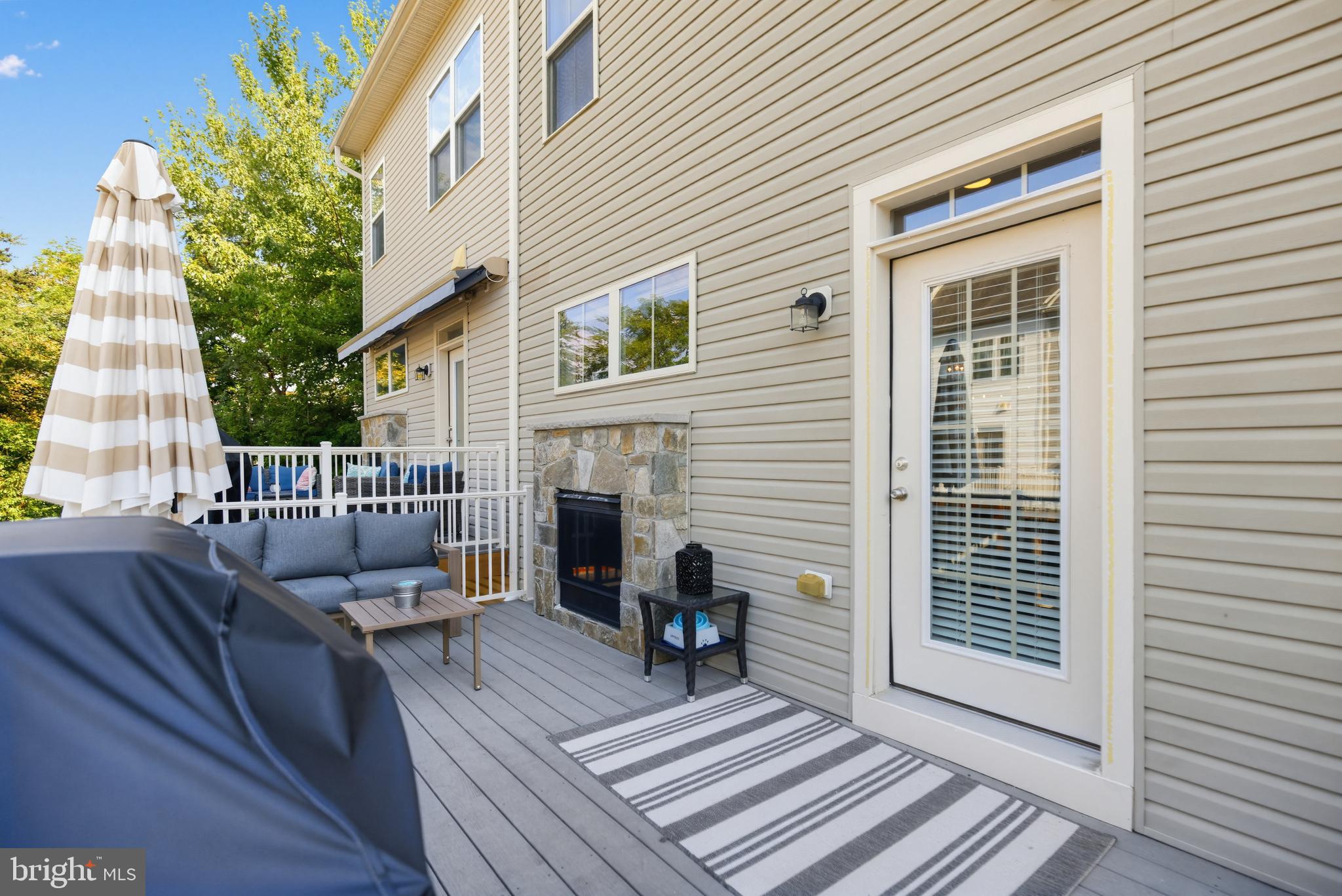 1612 BELLE DRIVE