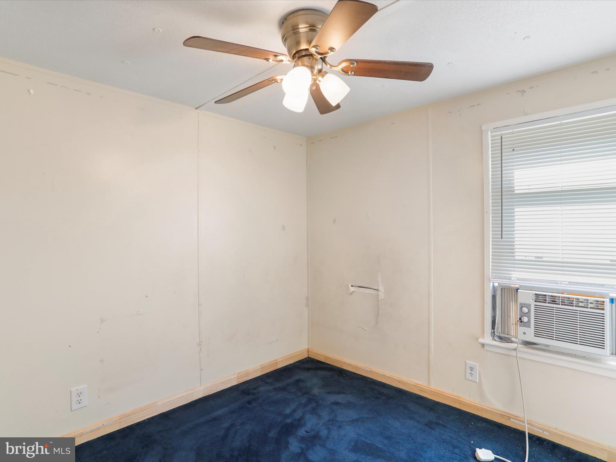 ROLLING SPRINGS FARMS WEST - Residential