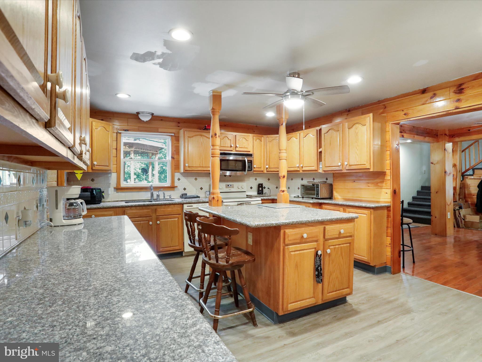 ROLLING SPRINGS FARMS WEST - Residential