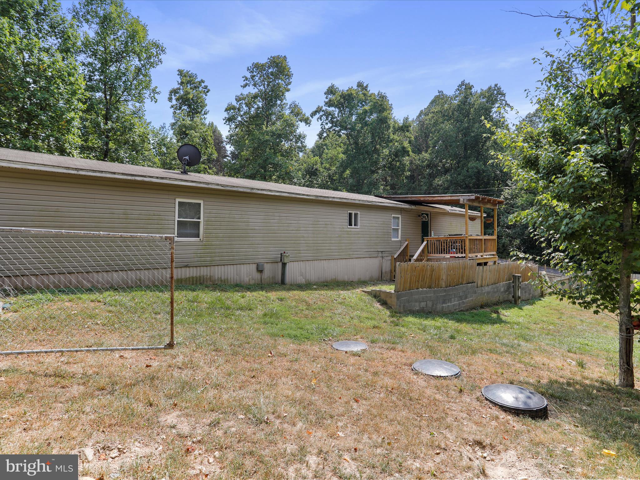 ROLLING SPRINGS FARMS WEST - Residential