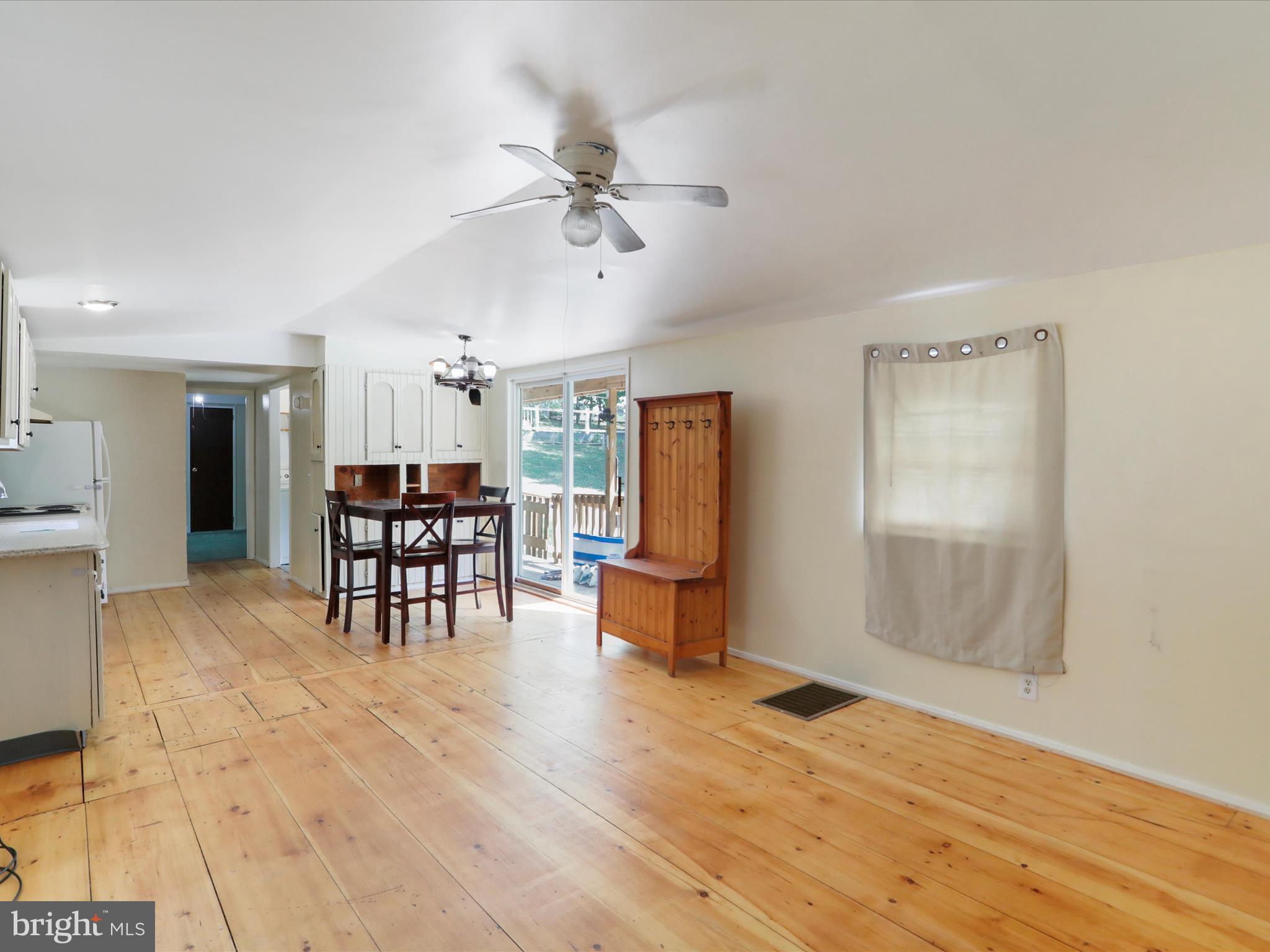 ROLLING SPRINGS FARMS WEST - Residential