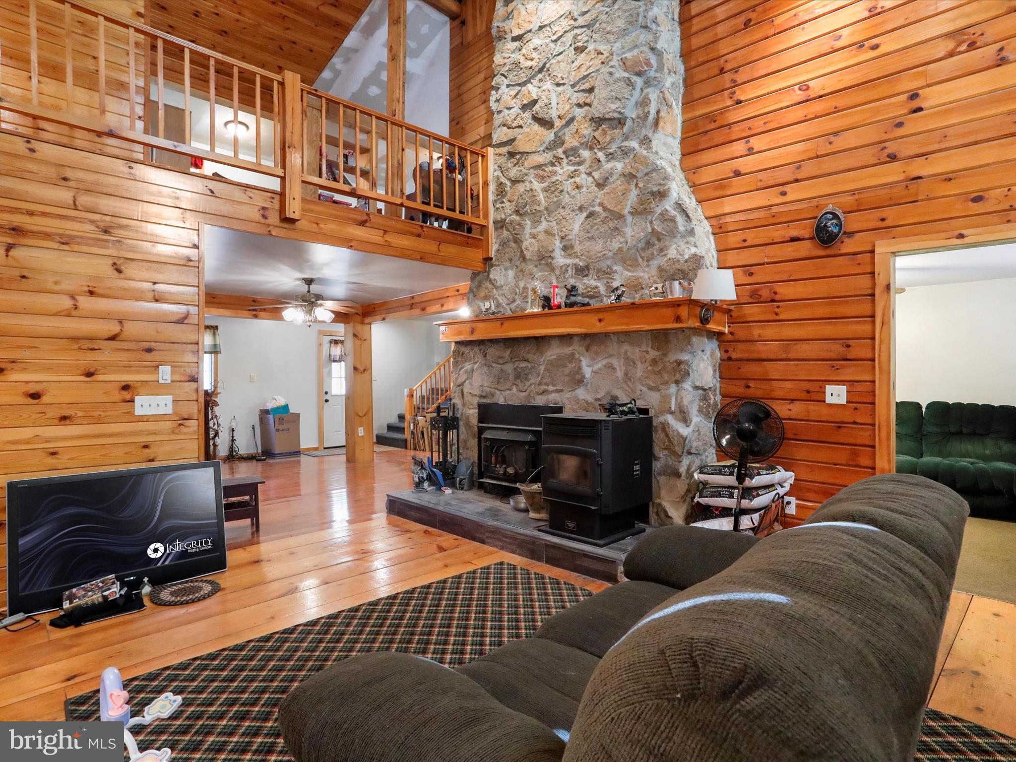 ROLLING SPRINGS FARMS WEST - Residential