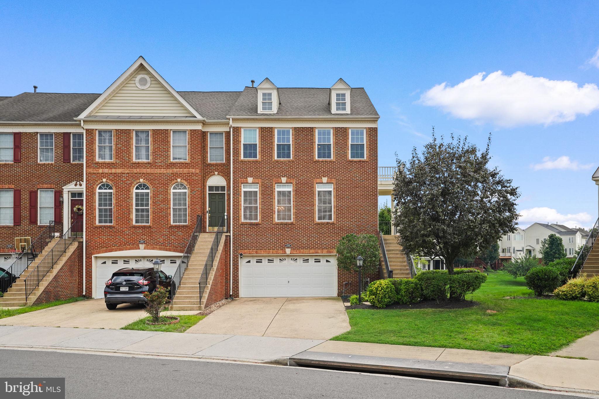 22585 WELBORNE MANOR SQUARE