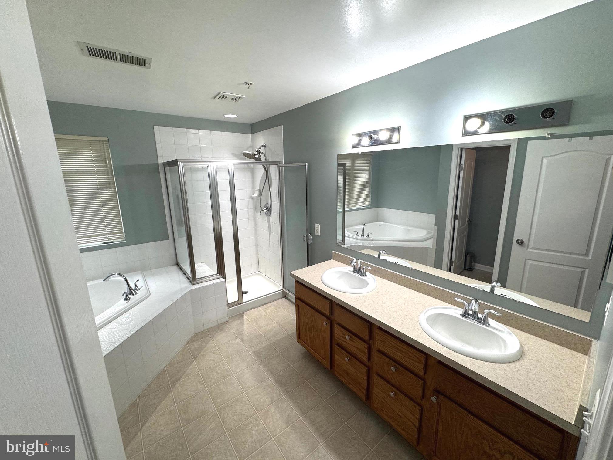 ST CHARLES SUB - GLENEAGLES - Residential