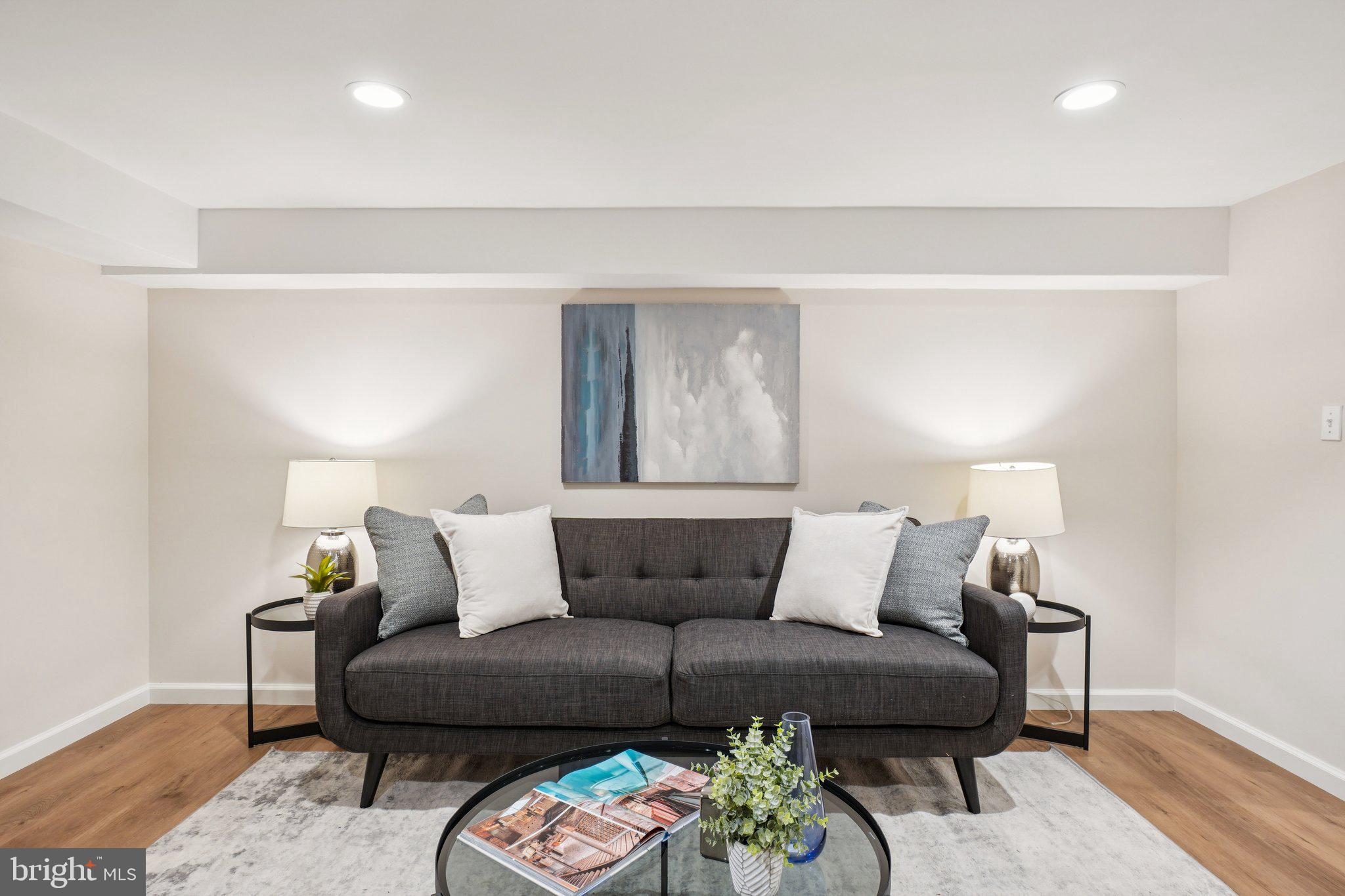 FAIRLINGTON - Residential