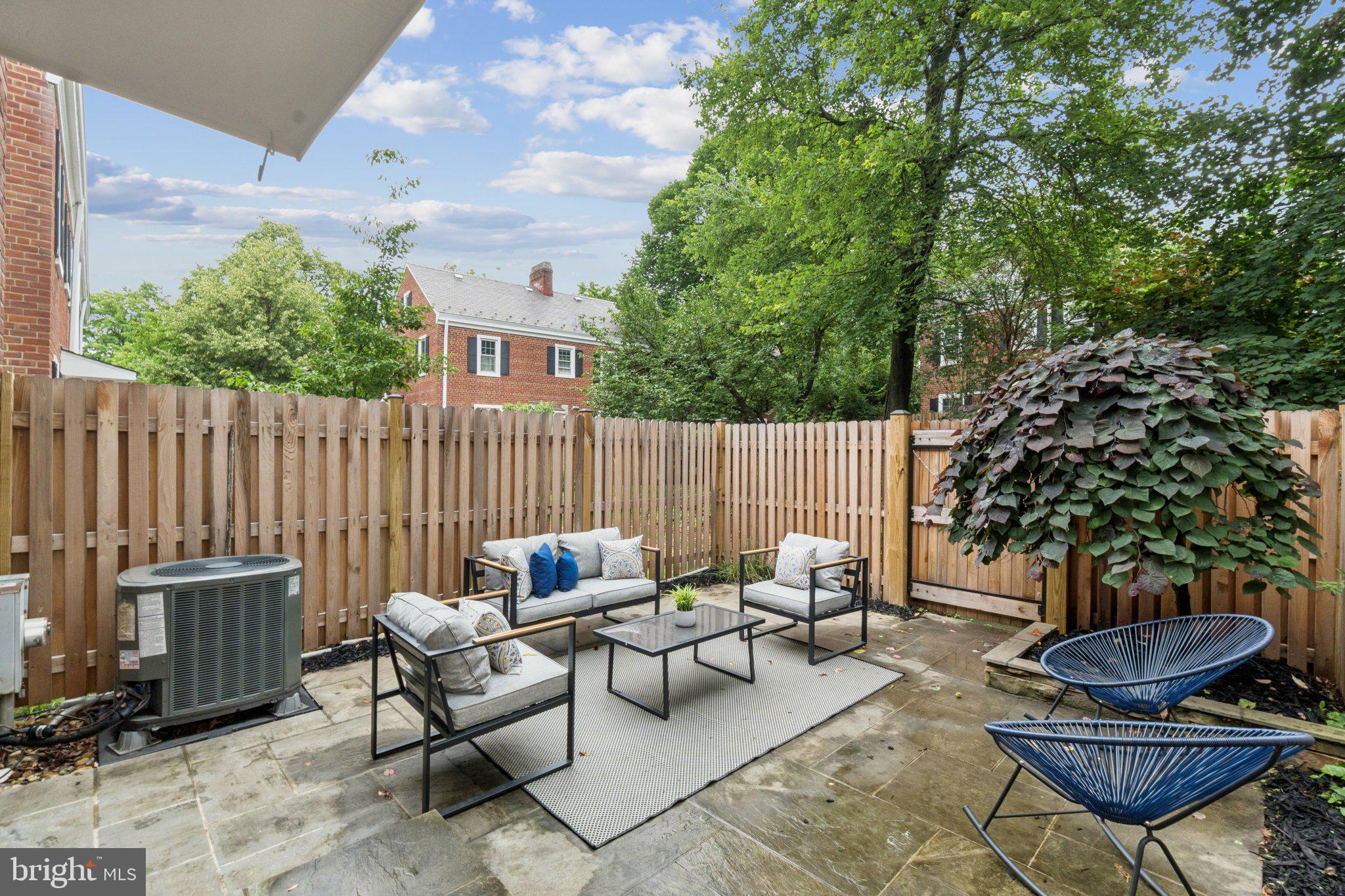 FAIRLINGTON - Residential