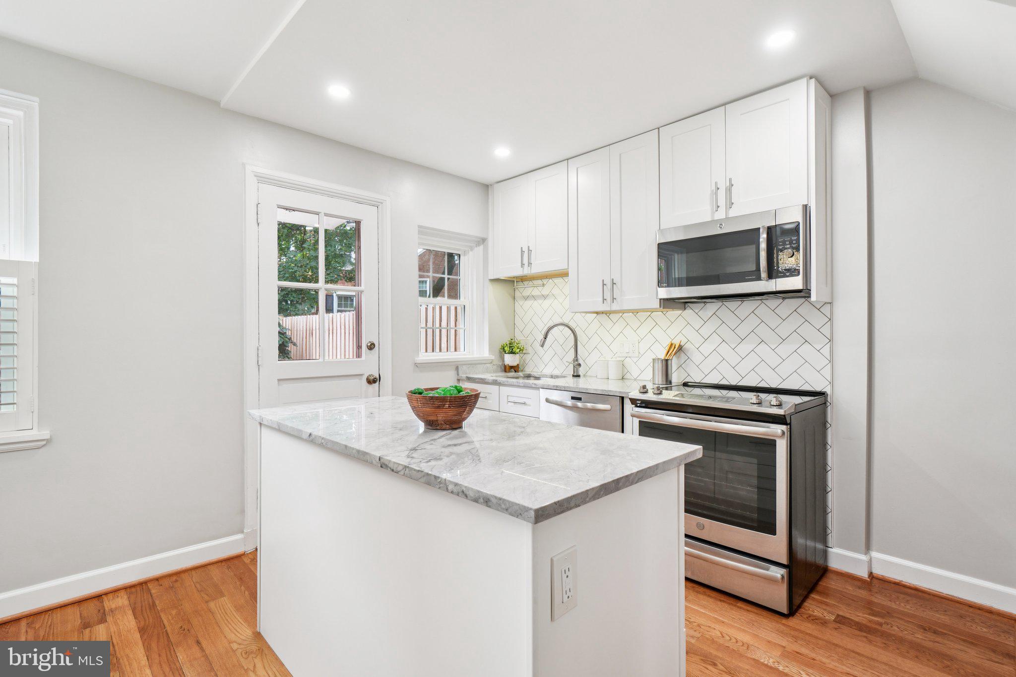FAIRLINGTON - Residential