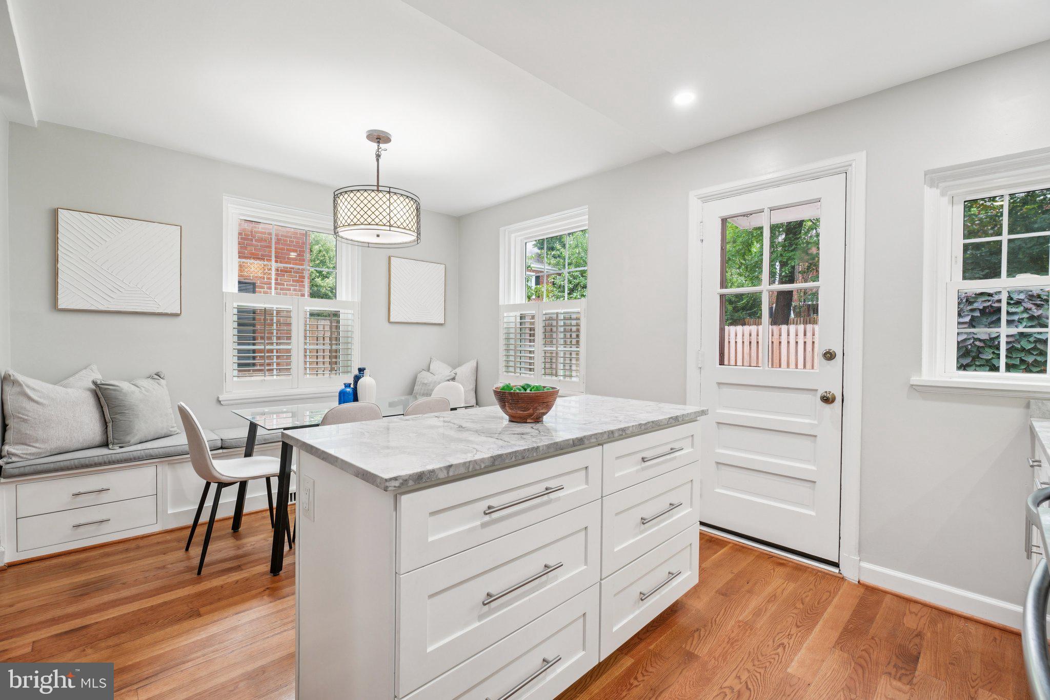 FAIRLINGTON - Residential