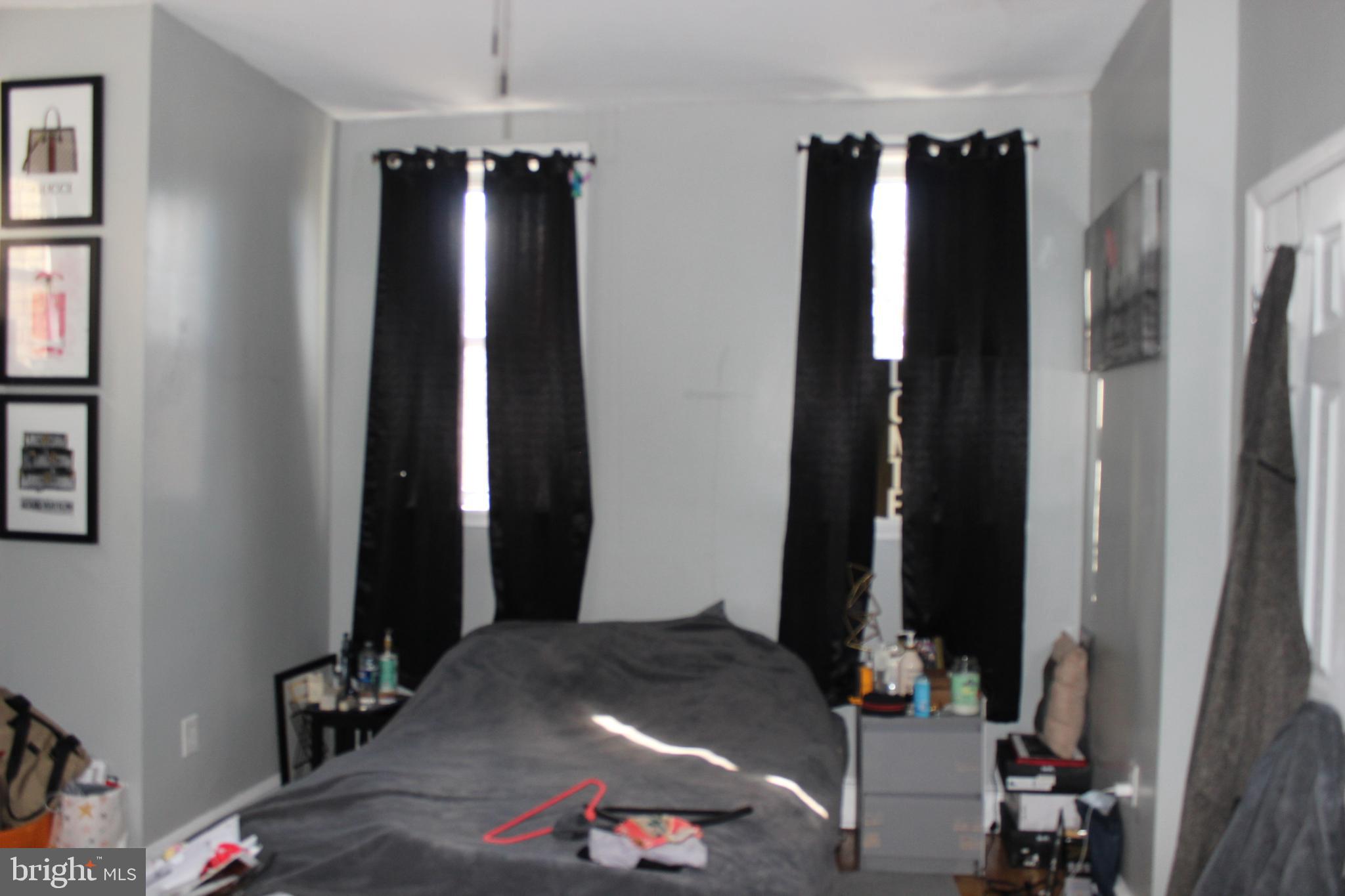 HUNTING PARK - Residential Income