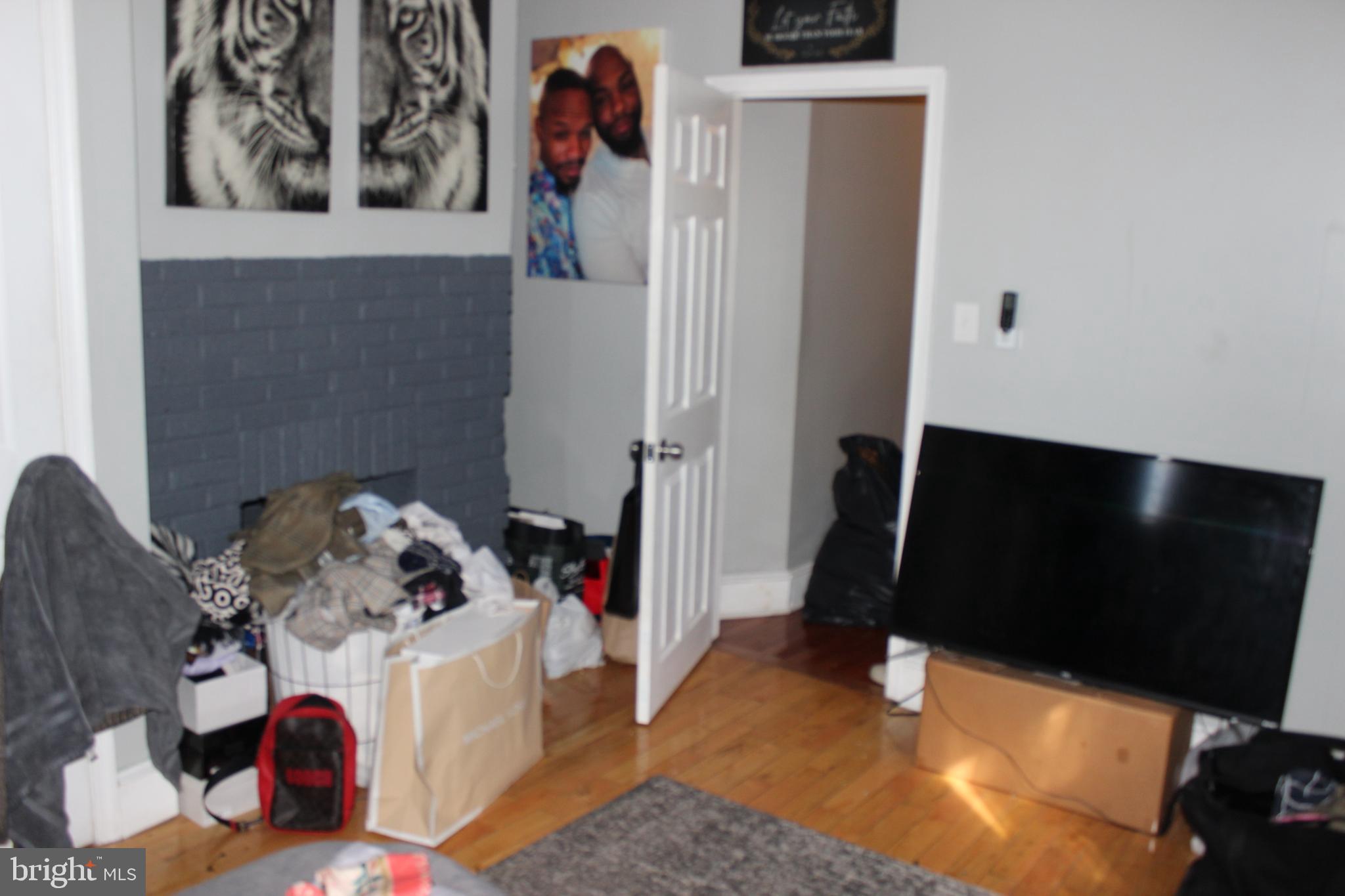 HUNTING PARK - Residential Income