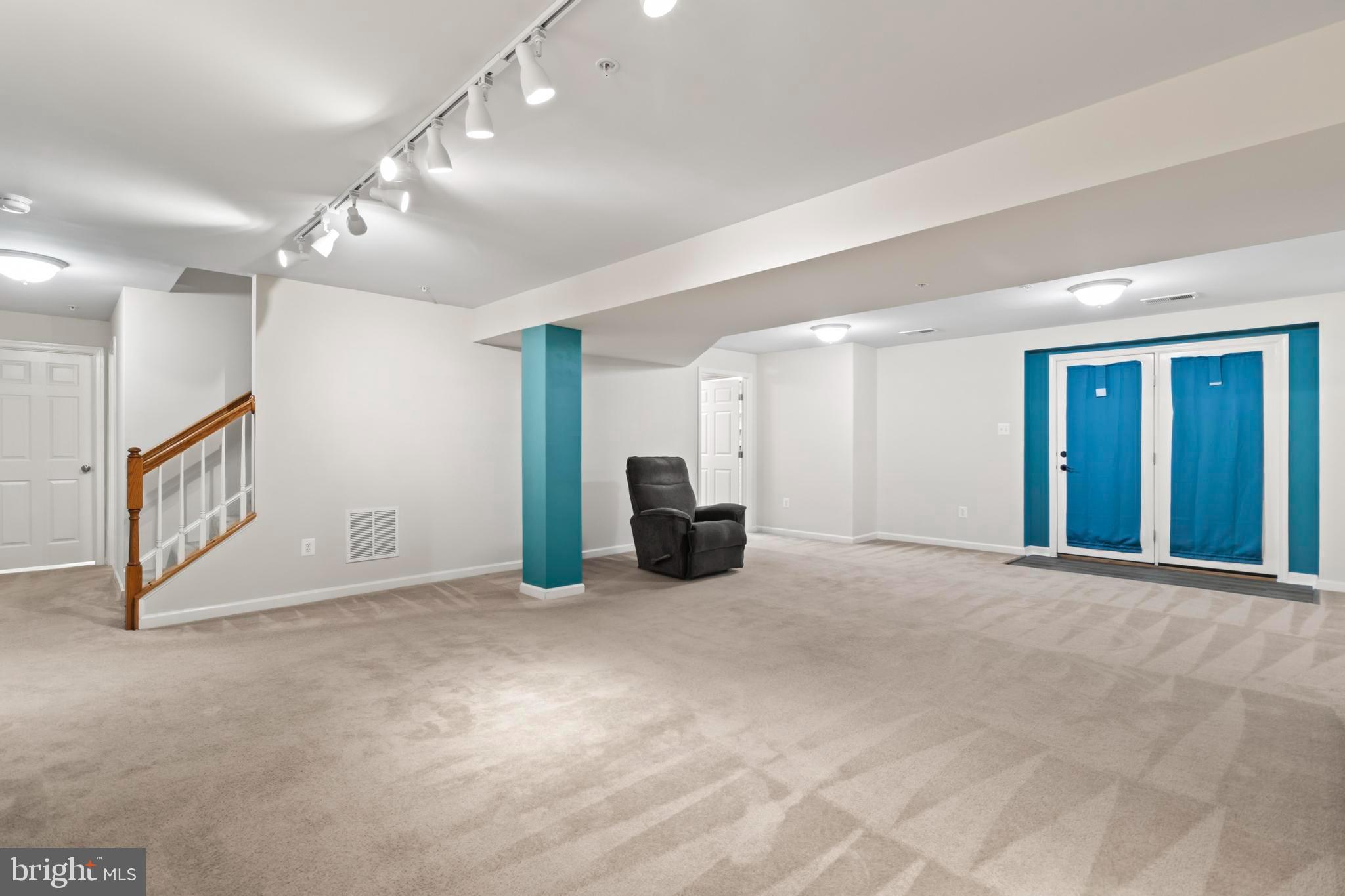 HIGHLAND FARM - Residential