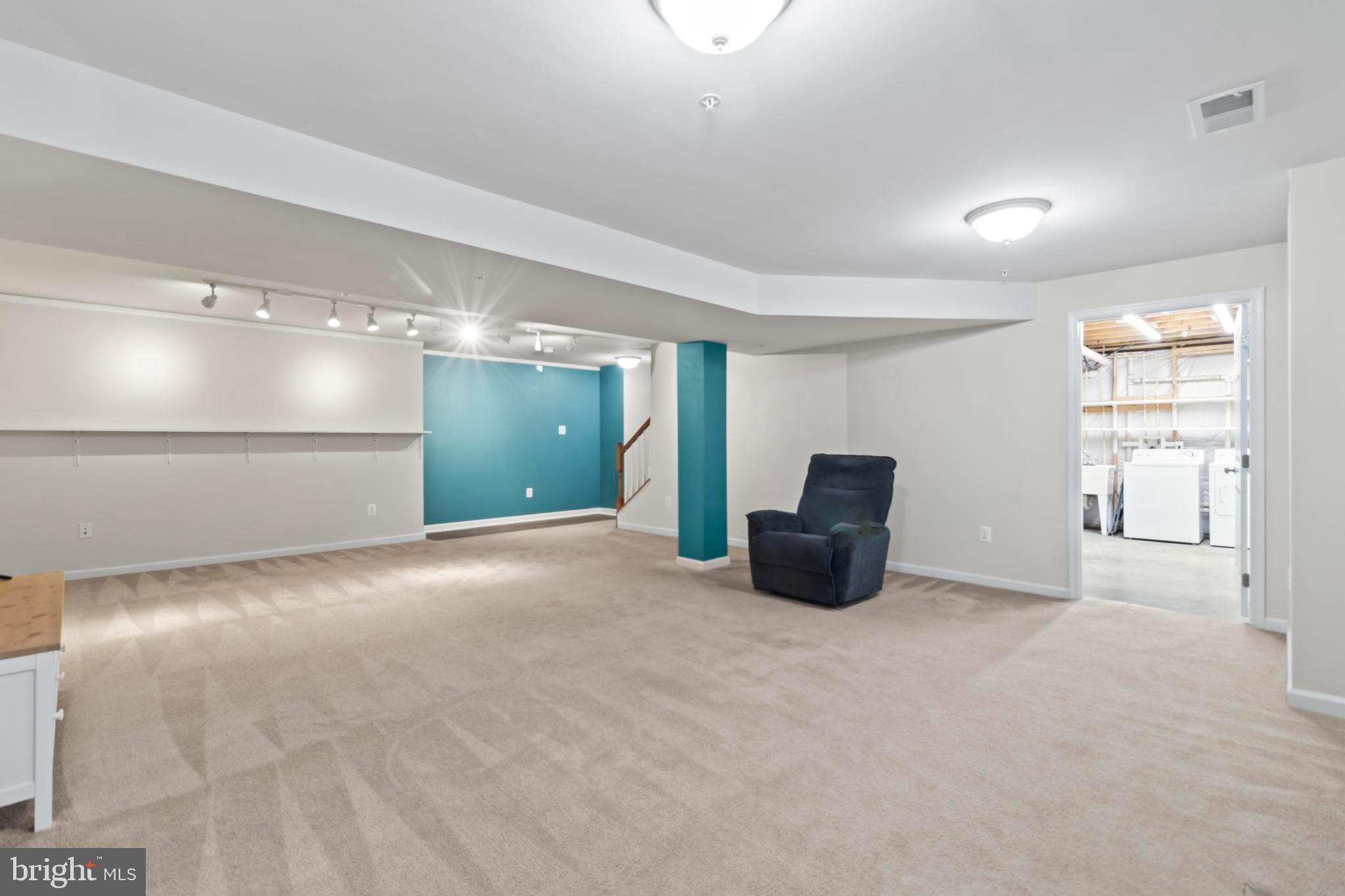 HIGHLAND FARM - Residential