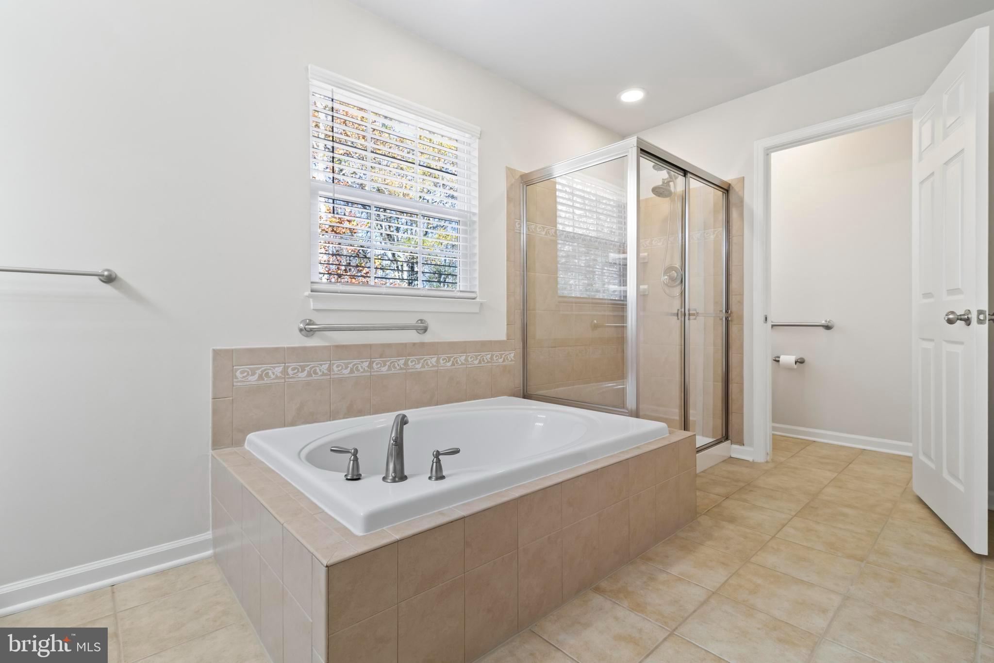 HIGHLAND FARM - Residential