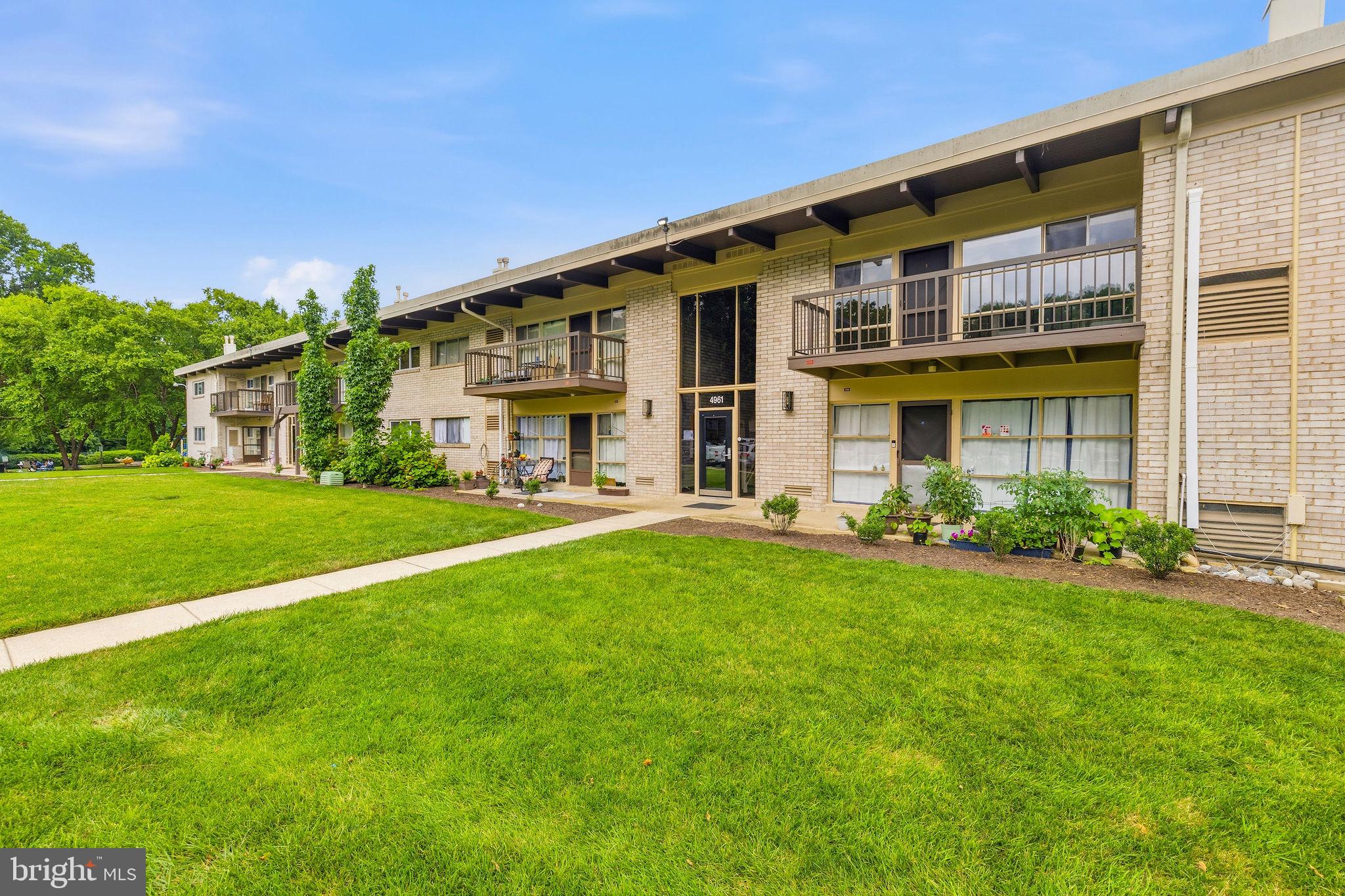 4961 AMERICANA DRIVE 208