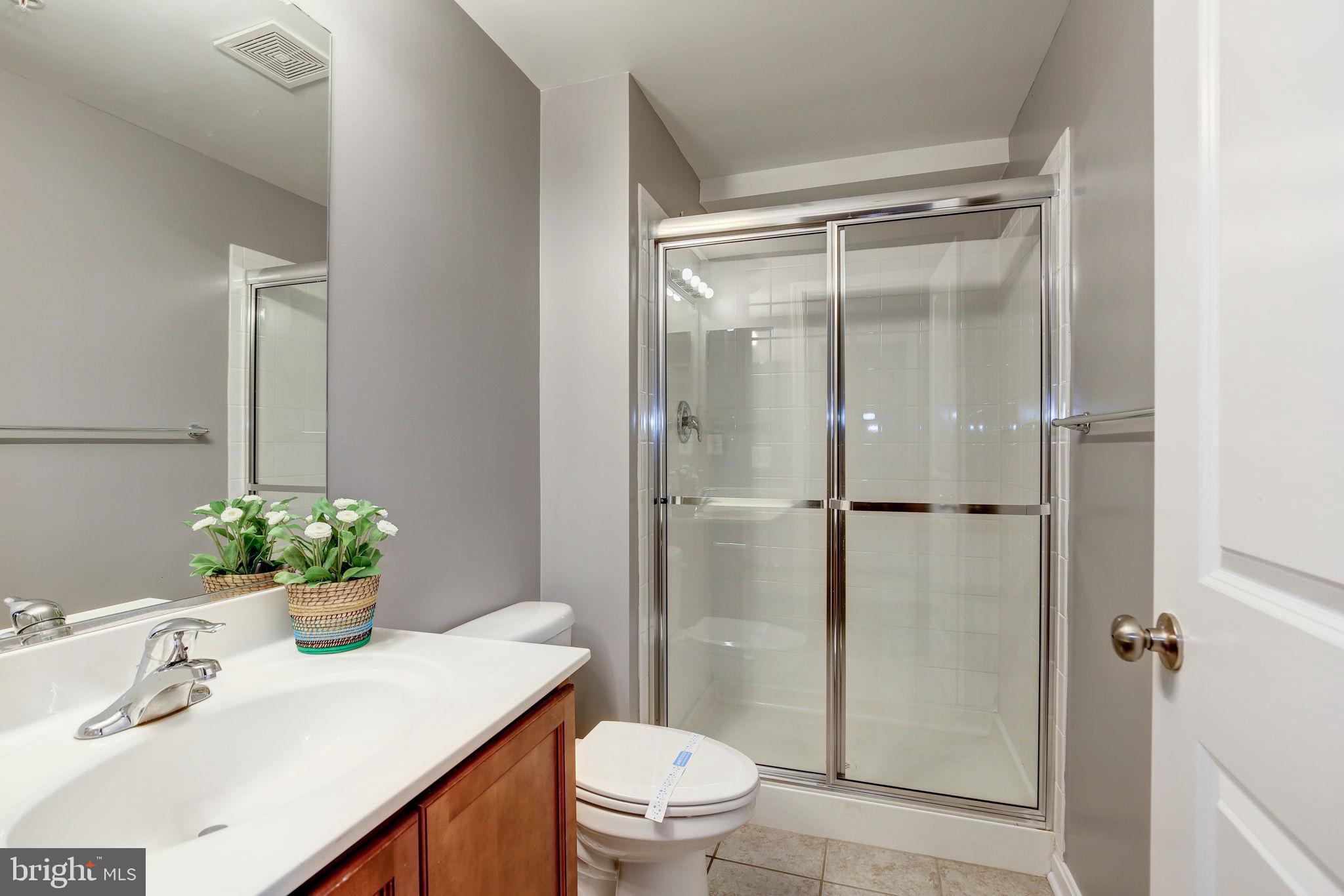 LOCH HILL - Residential Lease