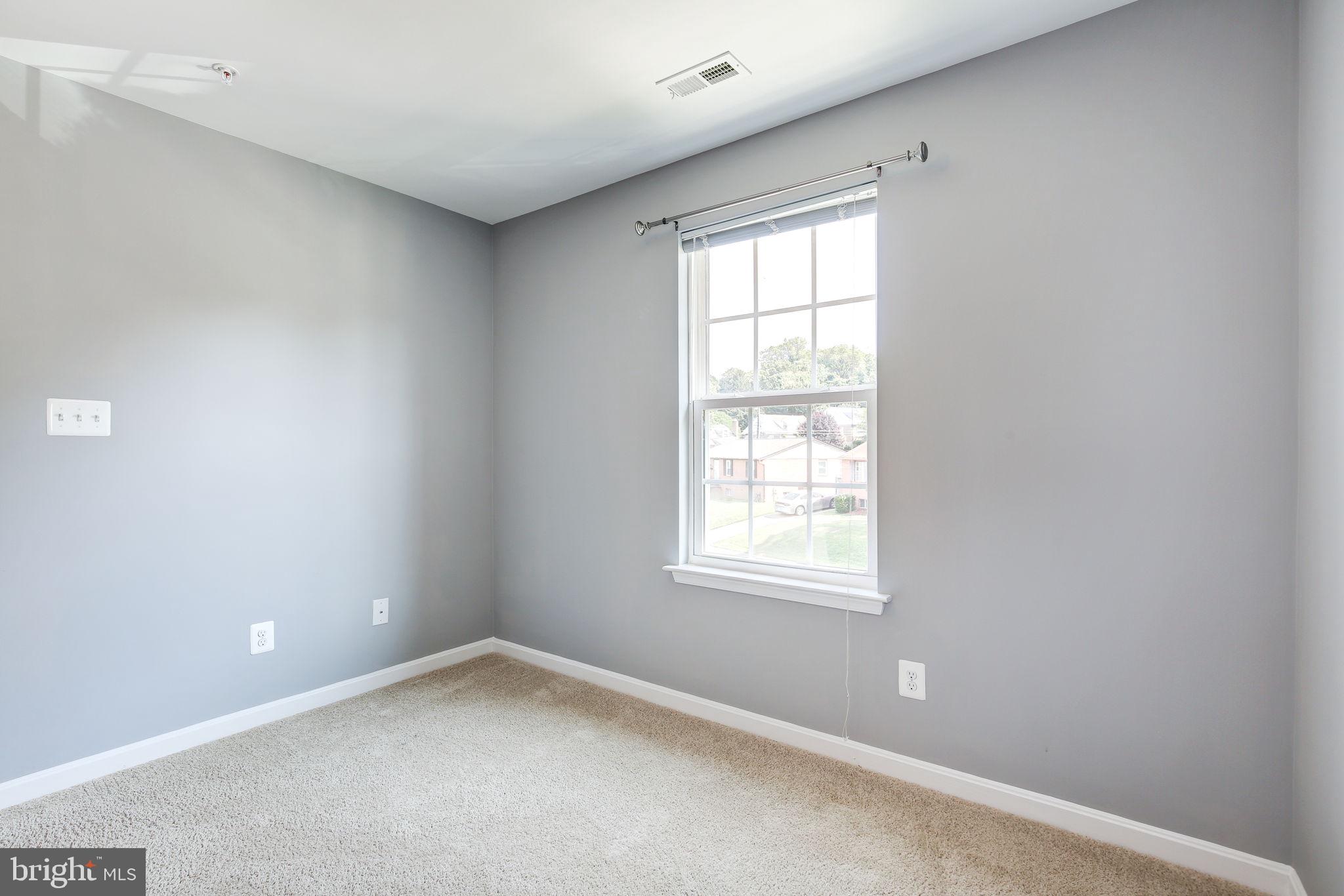 LOCH HILL - Residential Lease