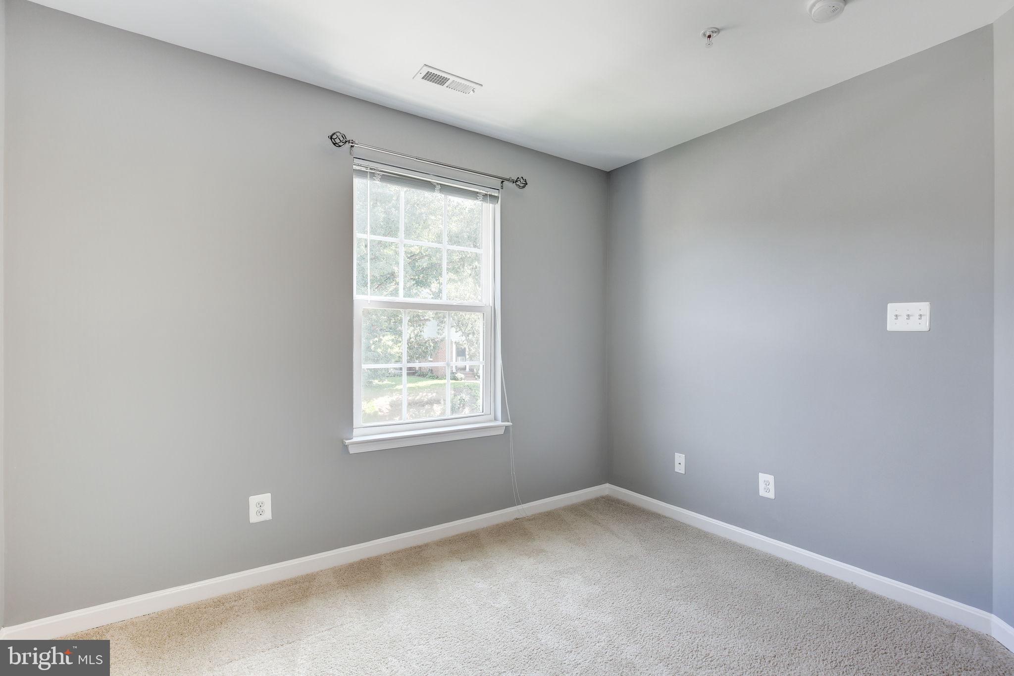 LOCH HILL - Residential Lease