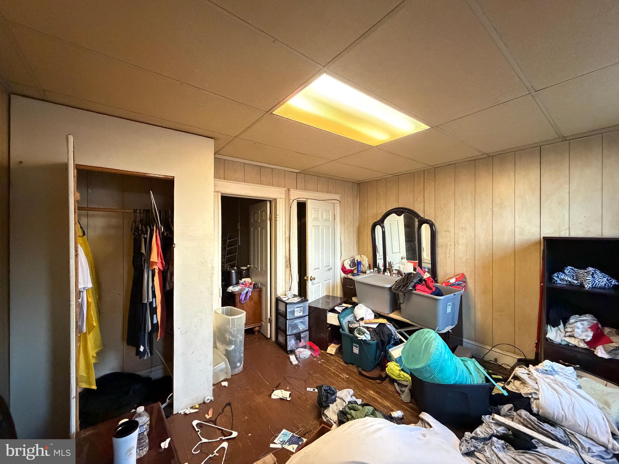 SHIPLEY HILL - Residential