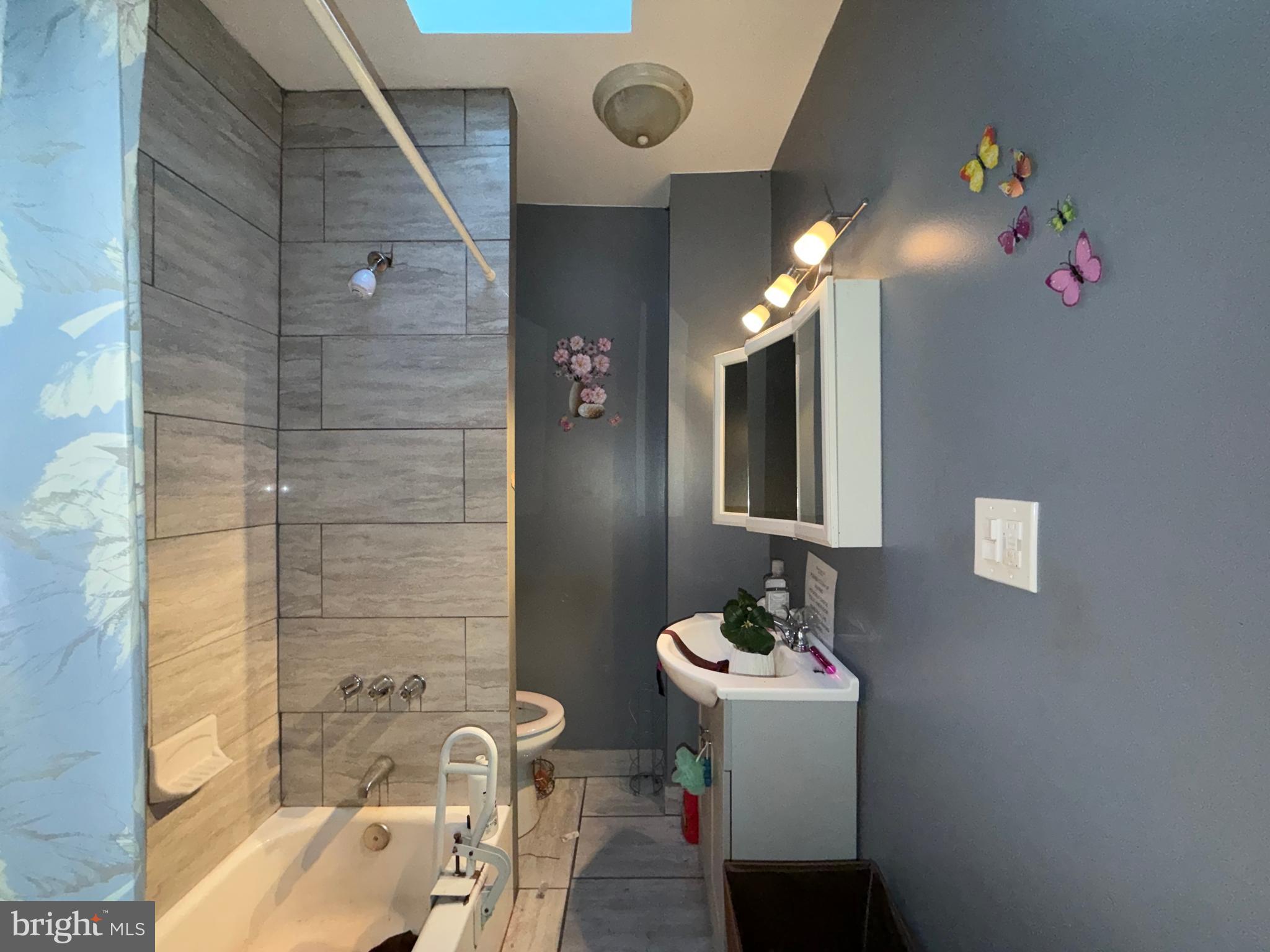 SHIPLEY HILL - Residential