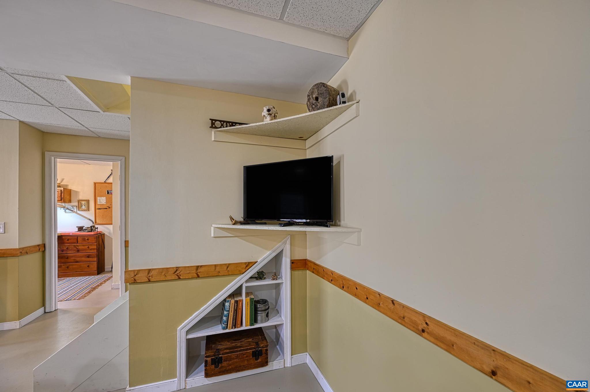 PIEDMONT SHORES - Residential