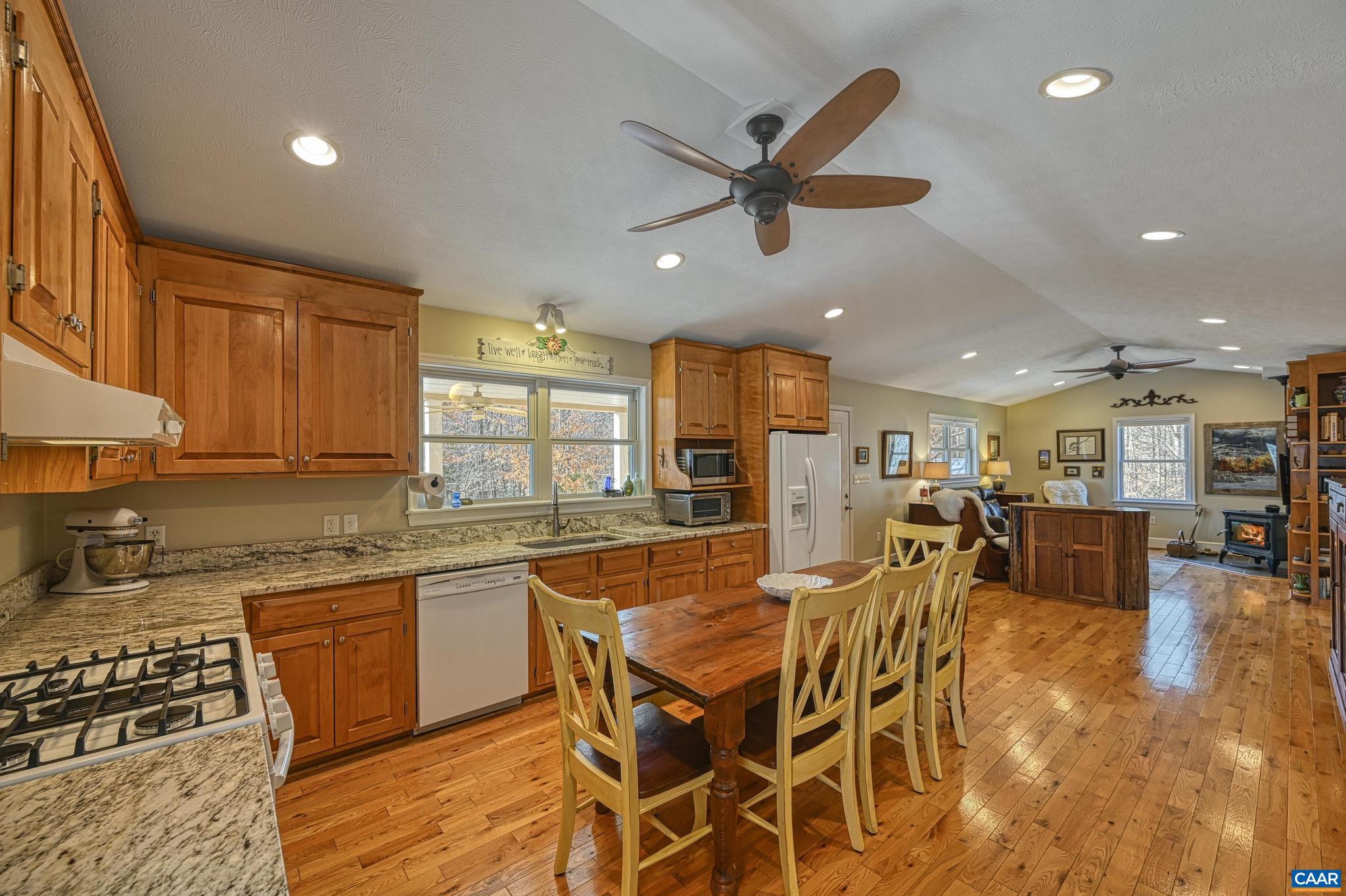 PIEDMONT SHORES - Residential