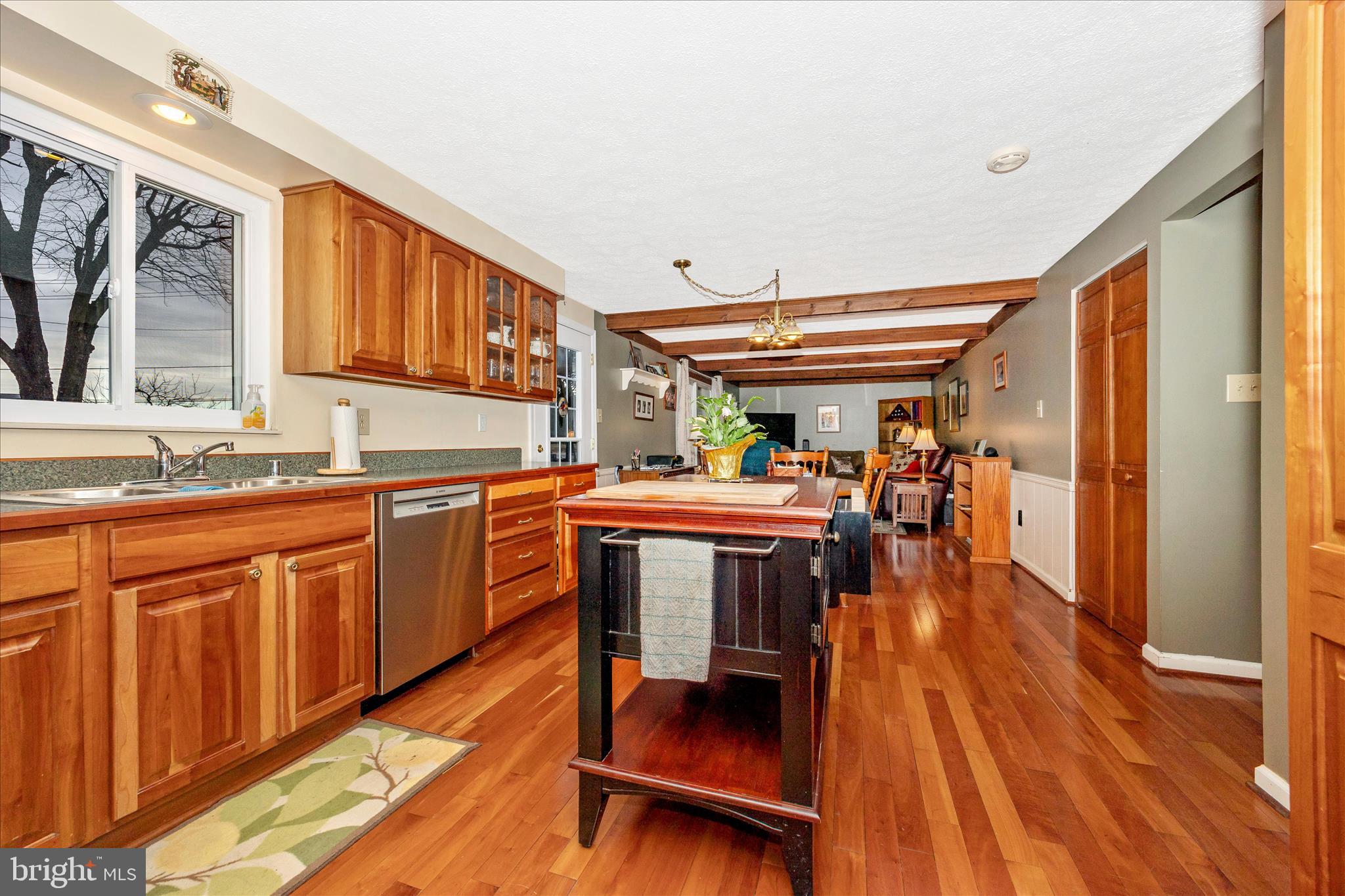 GLADE MANOR - Residential