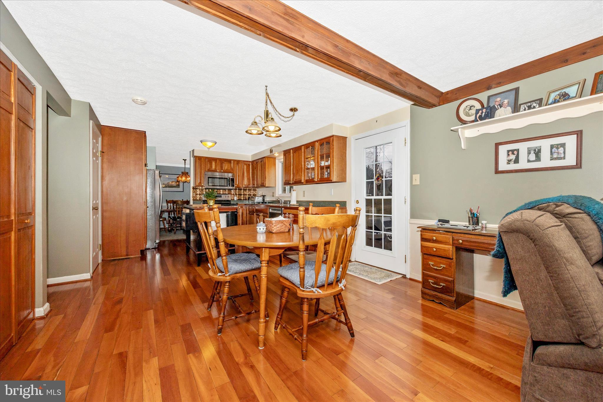 GLADE MANOR - Residential