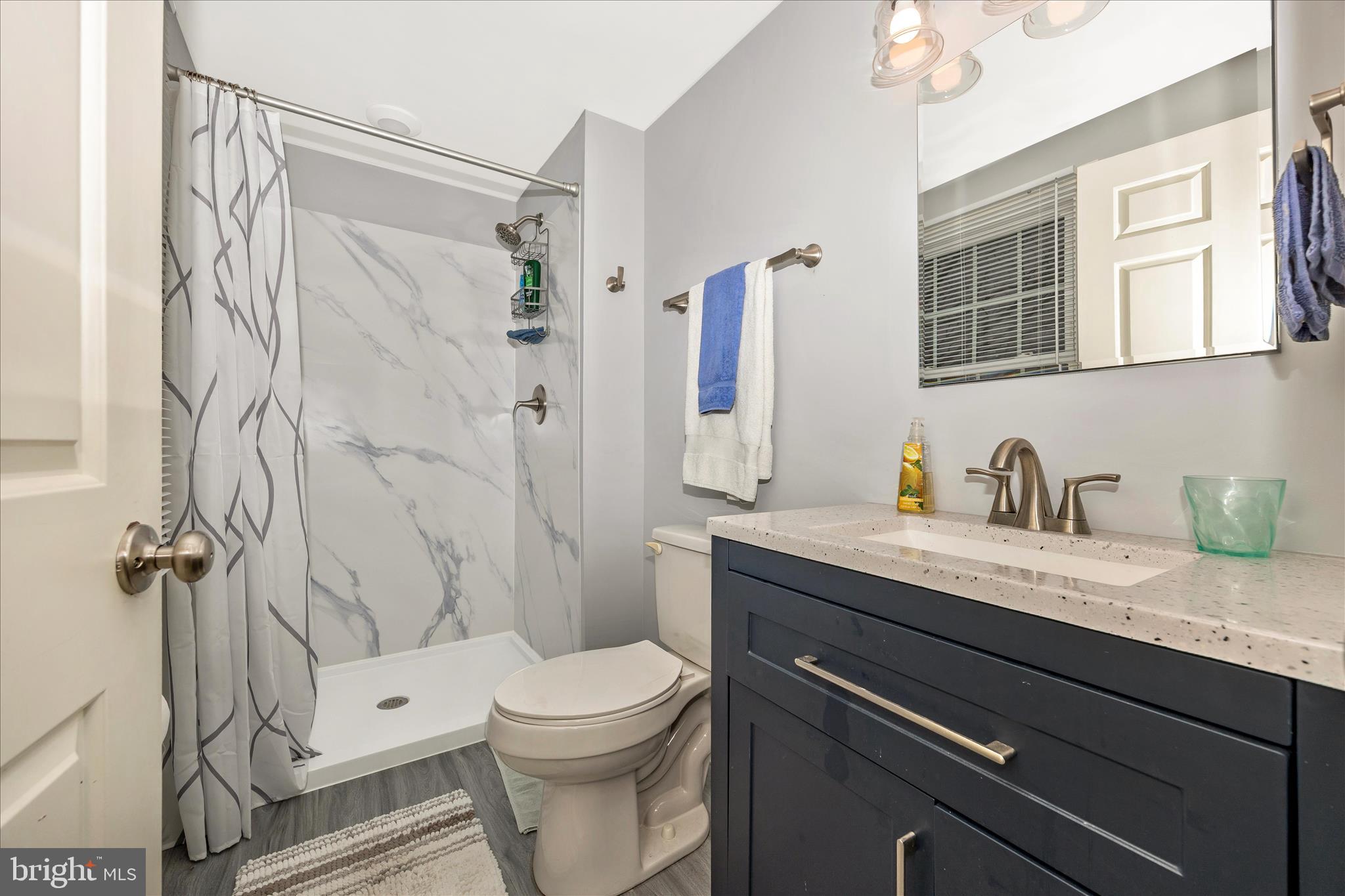 GLADE MANOR - Residential