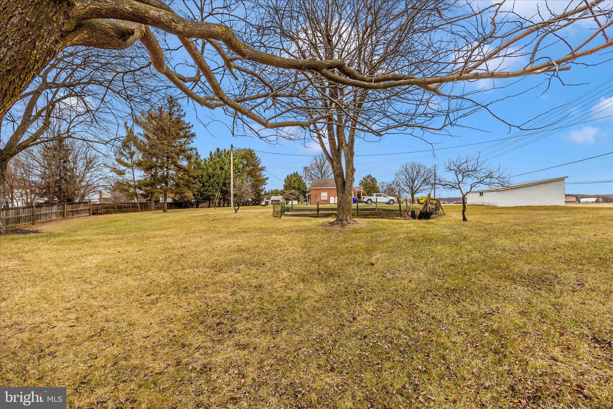 GLADE MANOR - Residential