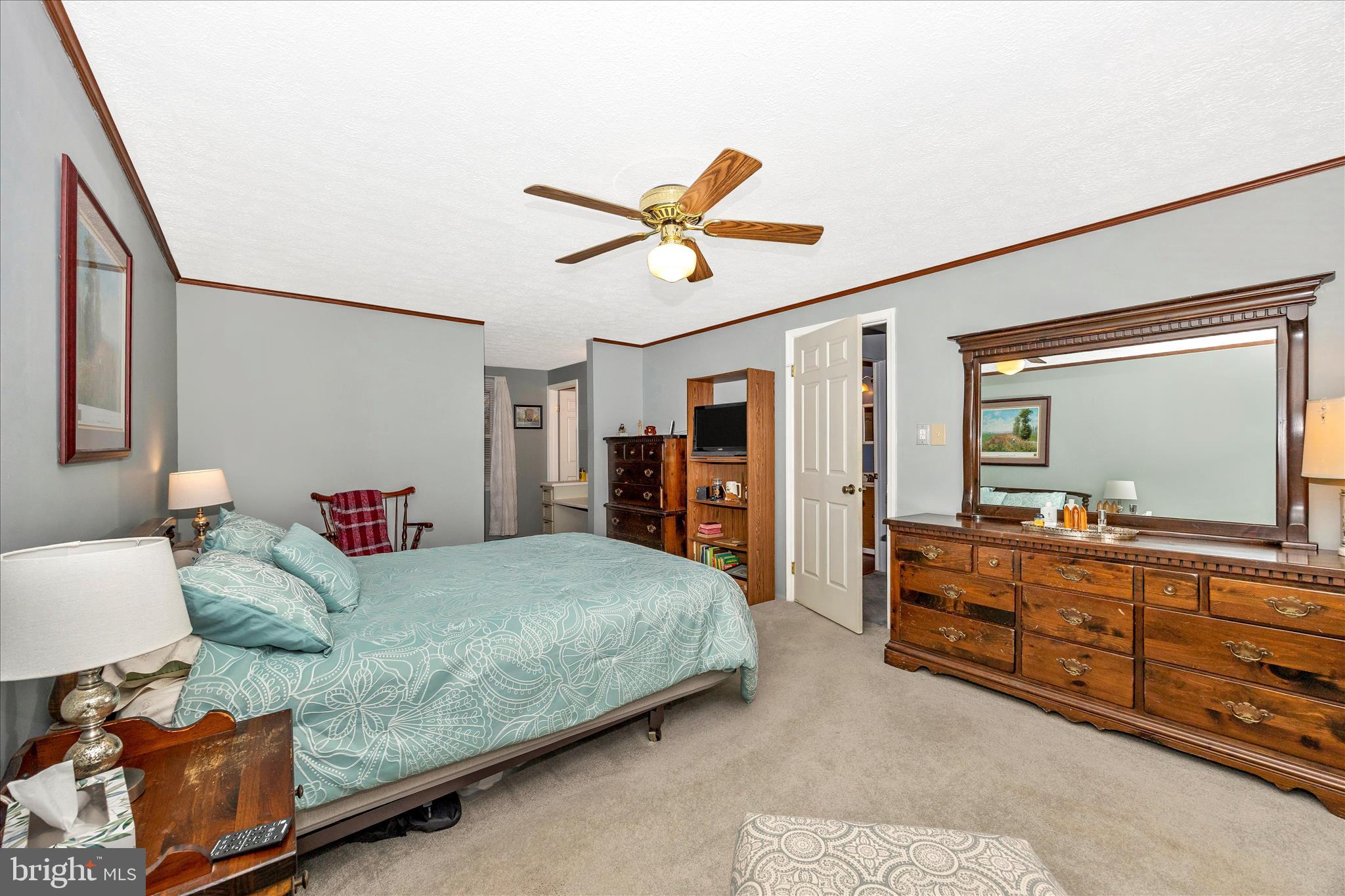 GLADE MANOR - Residential