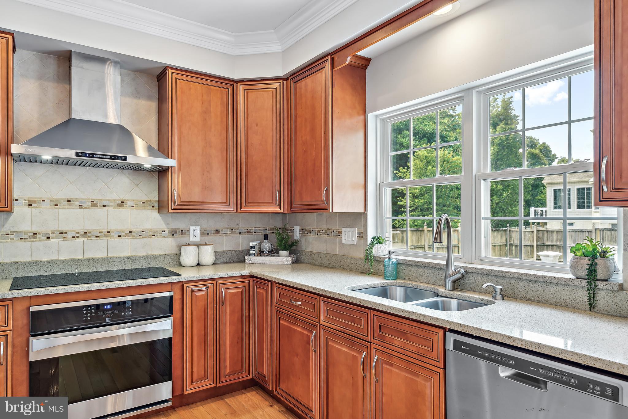 LYNDWOOD MANOR - Residential