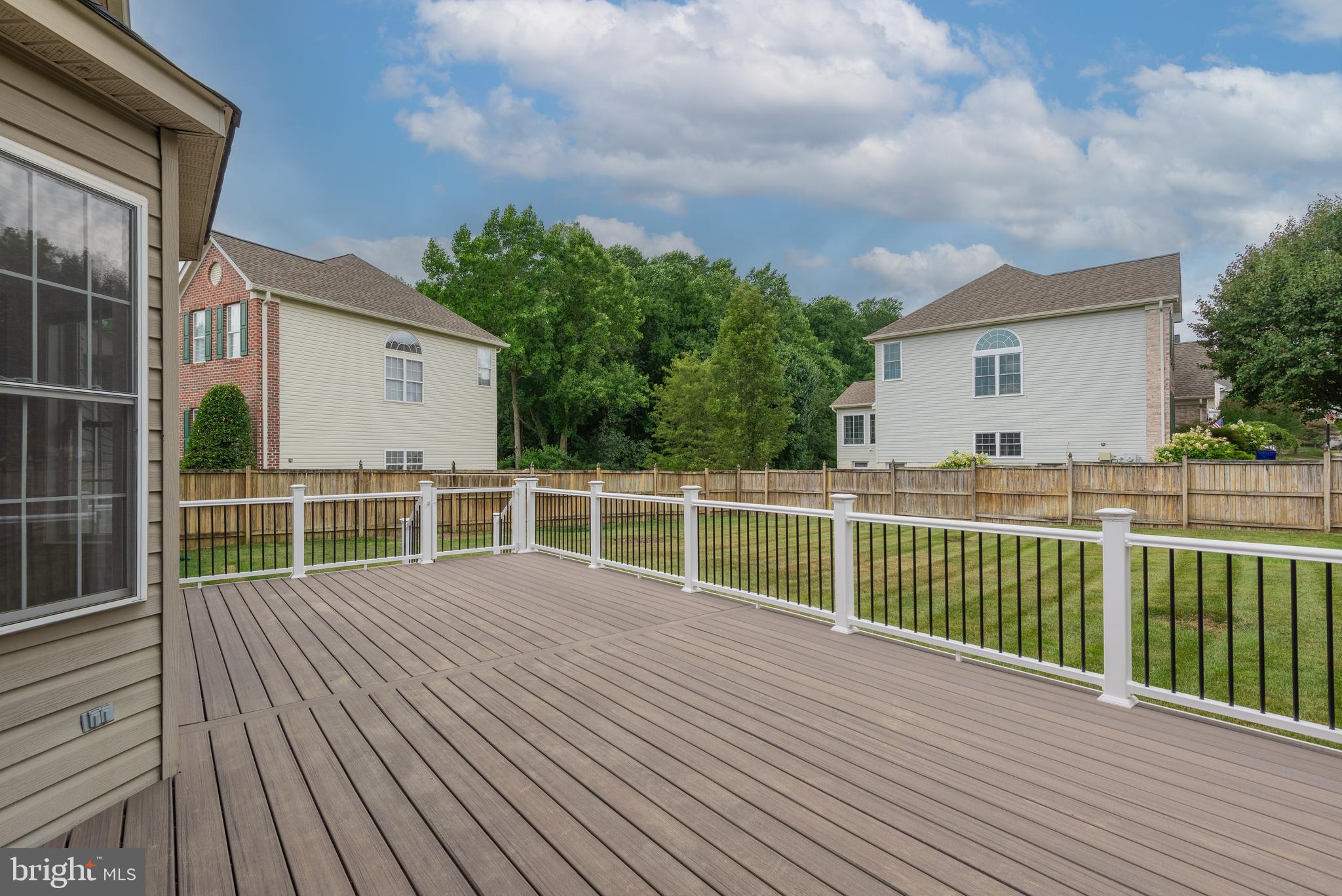 LYNDWOOD MANOR - Residential